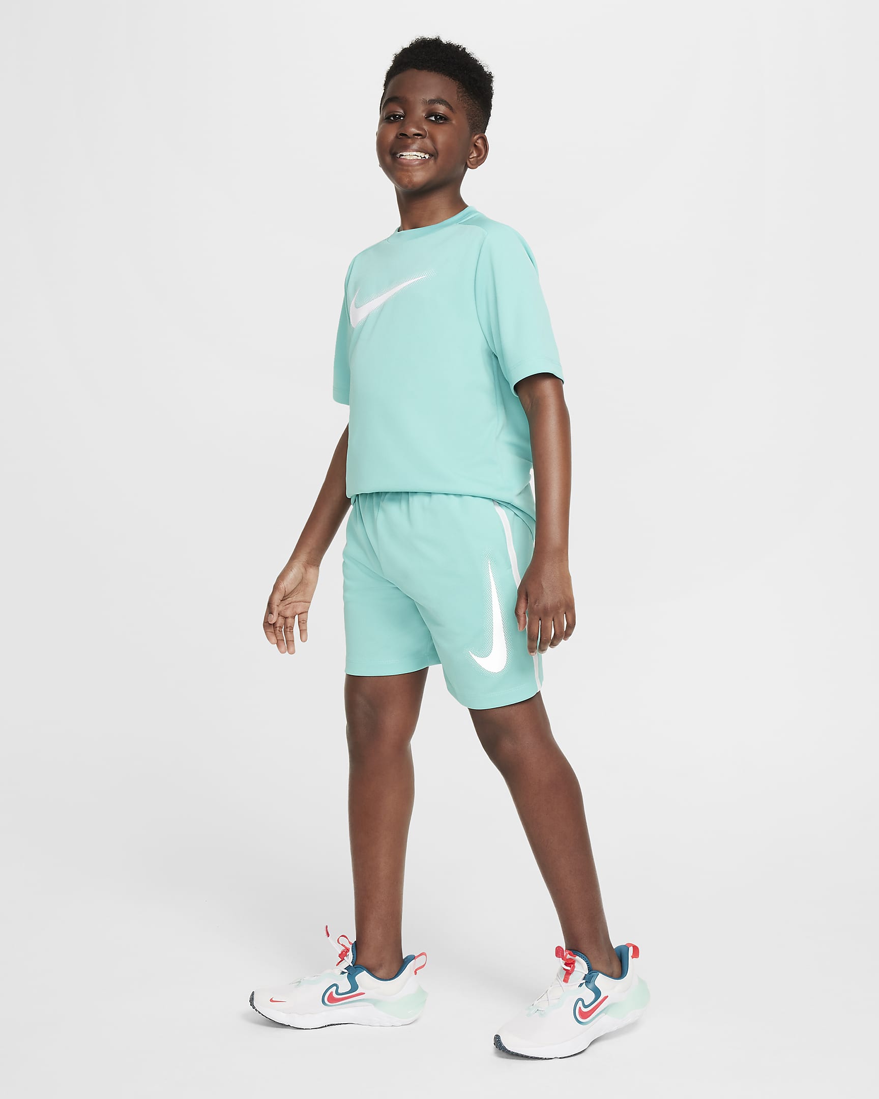 Nike Multi Older Kids' (Boys') Dri-FIT Graphic Training Shorts - Green Frost/White/White