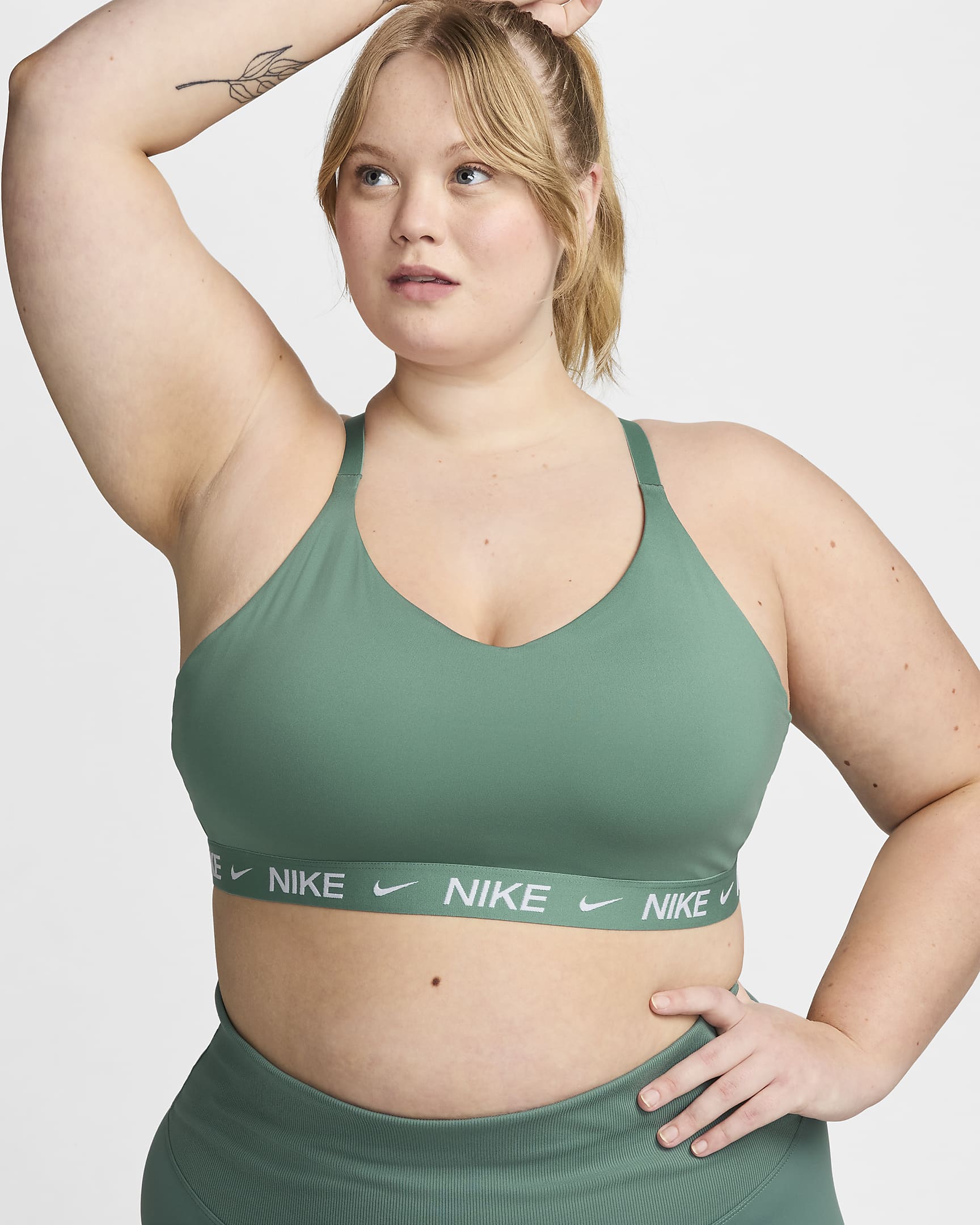 Bra deportivo ajustable acolchado para mujer (talla grande) Nike Indy Light Support - De costa a costa/De costa a costa