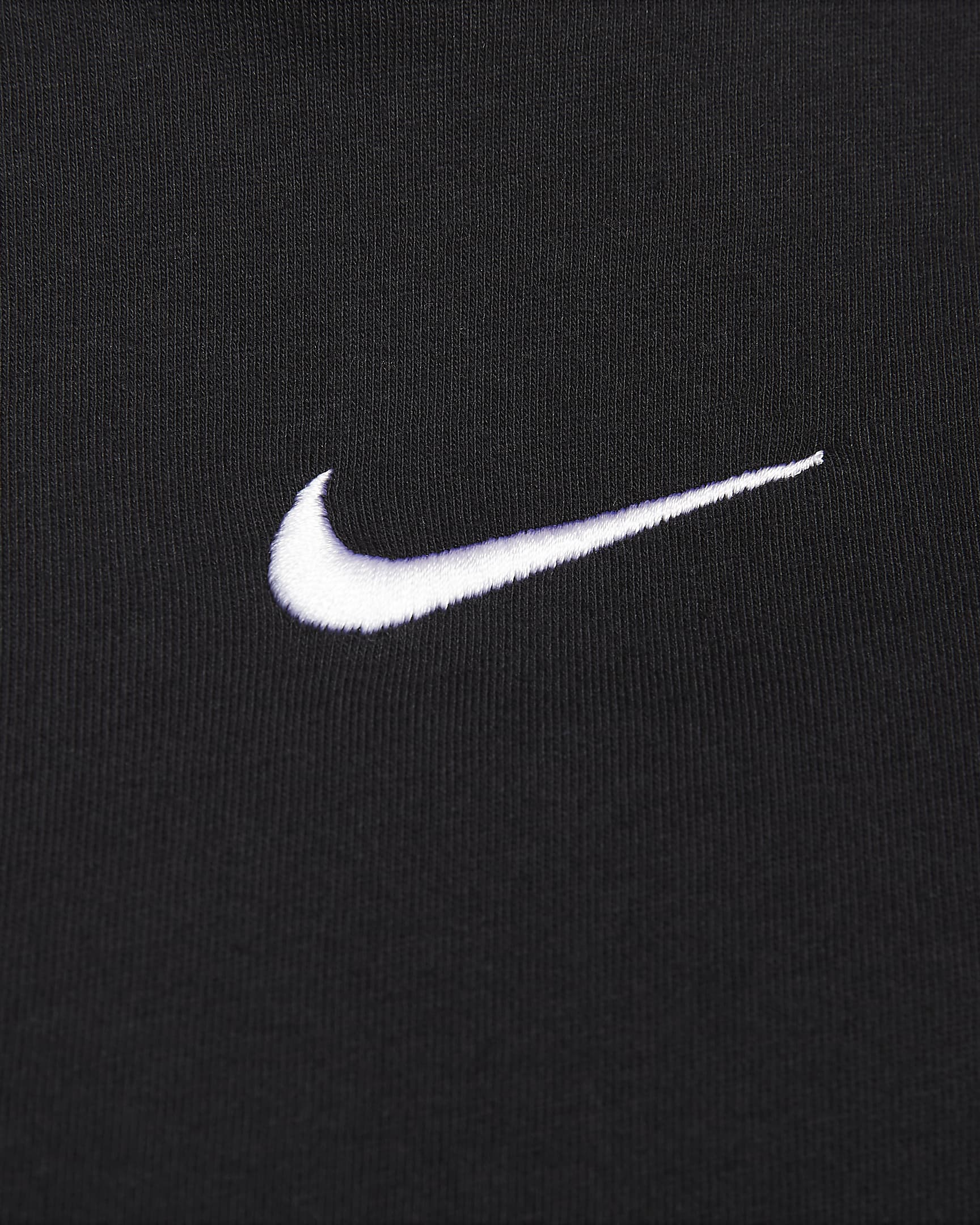 Nike Sportswear rövid szabású női póló - Fekete/Fehér