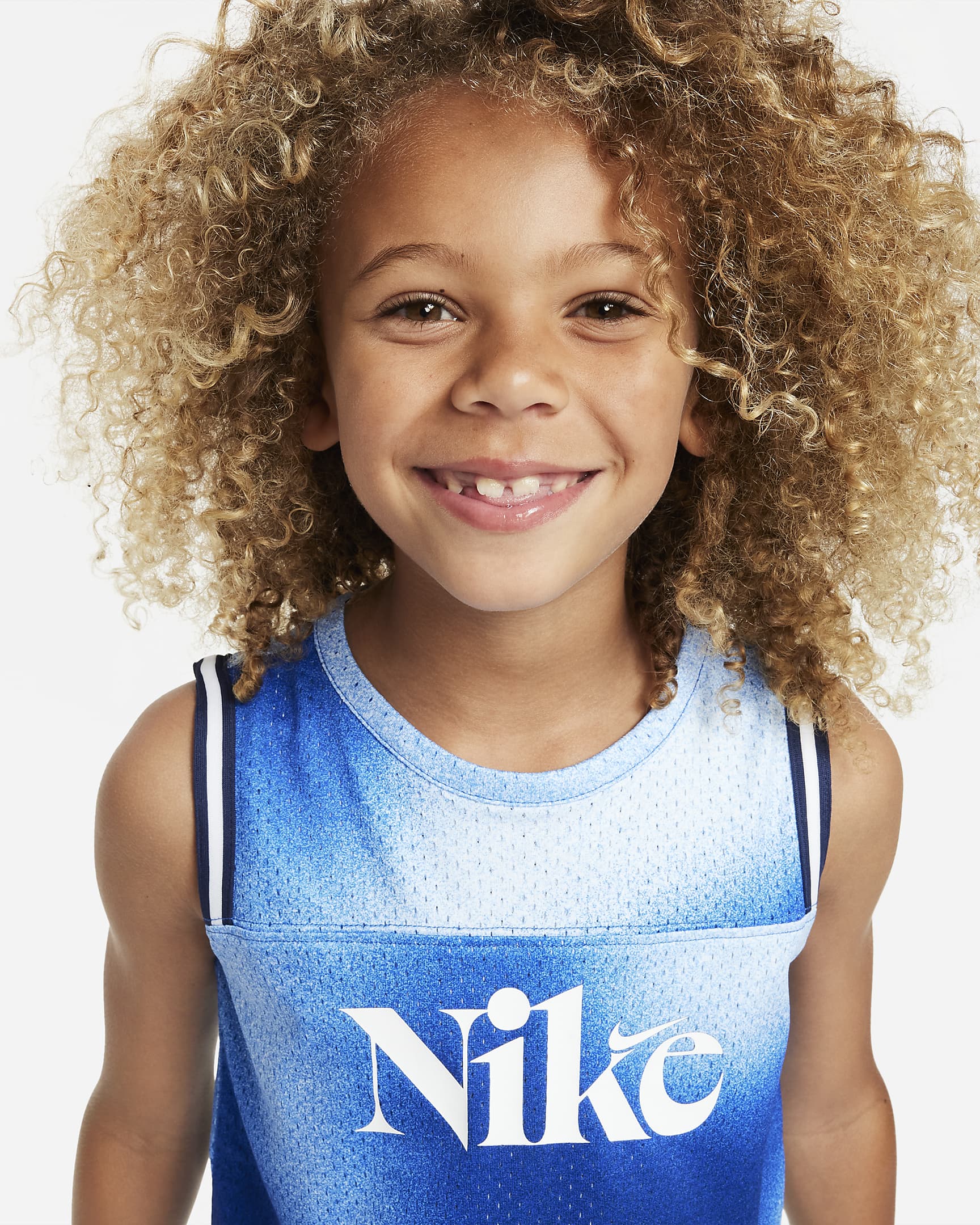 Playera estampada para niños talla pequeña Nike Culture of Basketball - Royal juego