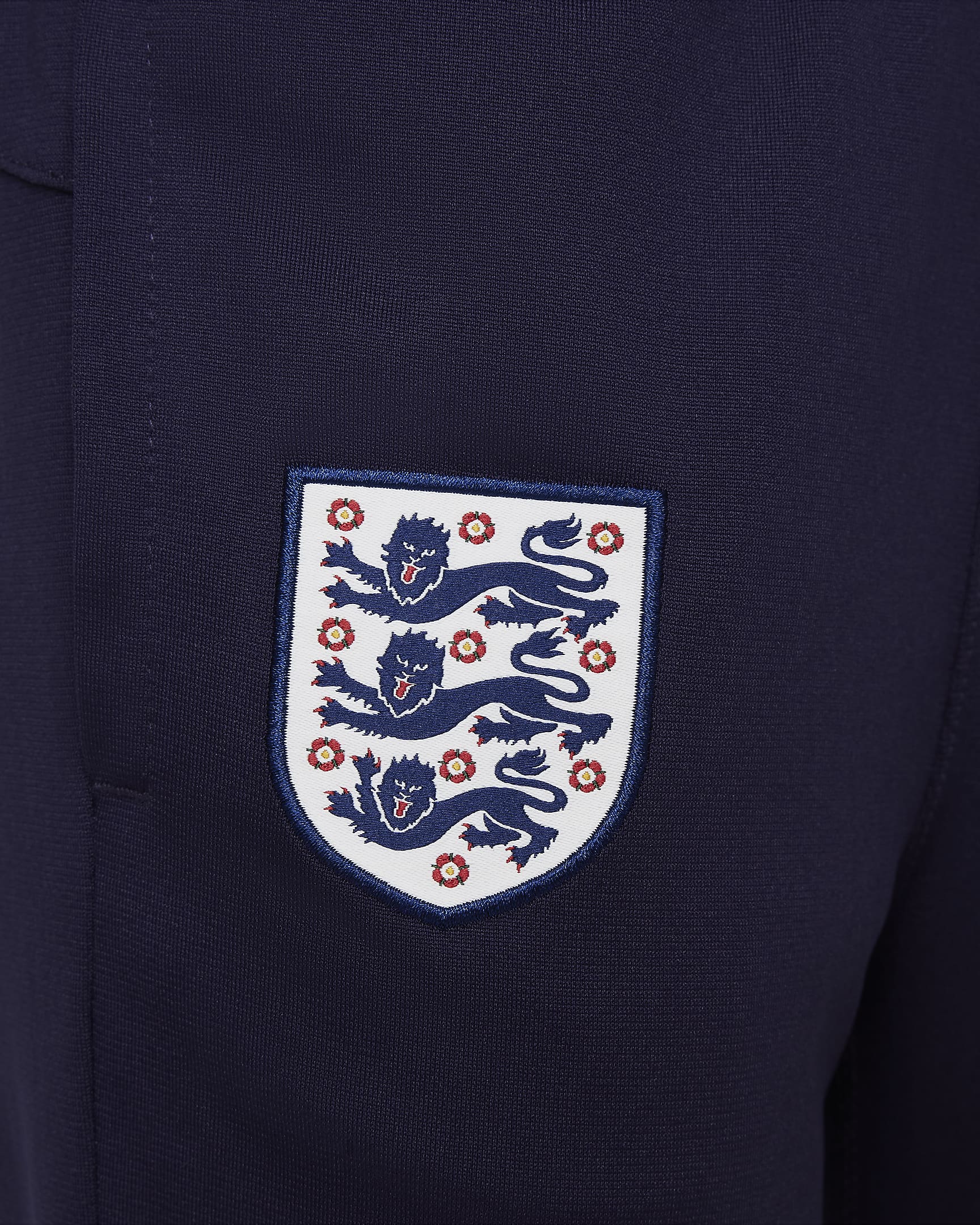 England Strike Dri-FIT-Fußball-Trainingsanzug aus Strickmaterial für jüngere Kinder - Purple Ink/Rosewood/Weiß