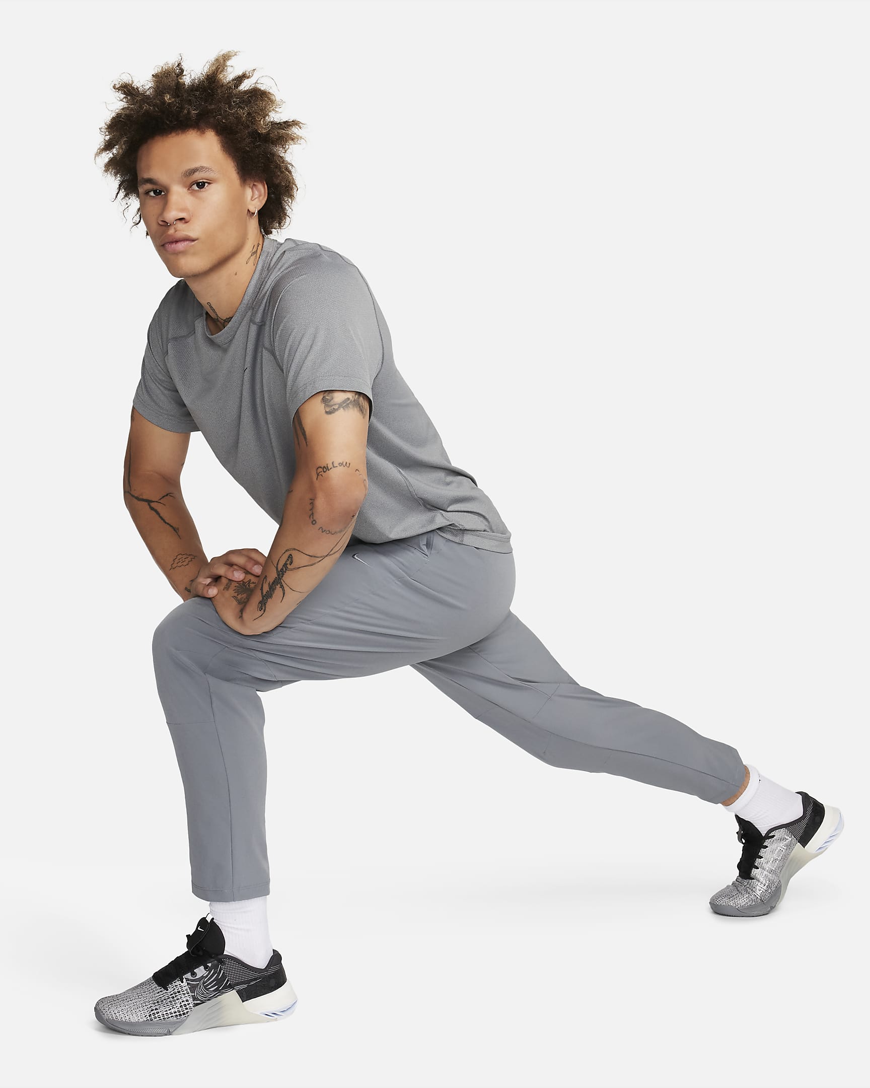 mens nike tapered pants