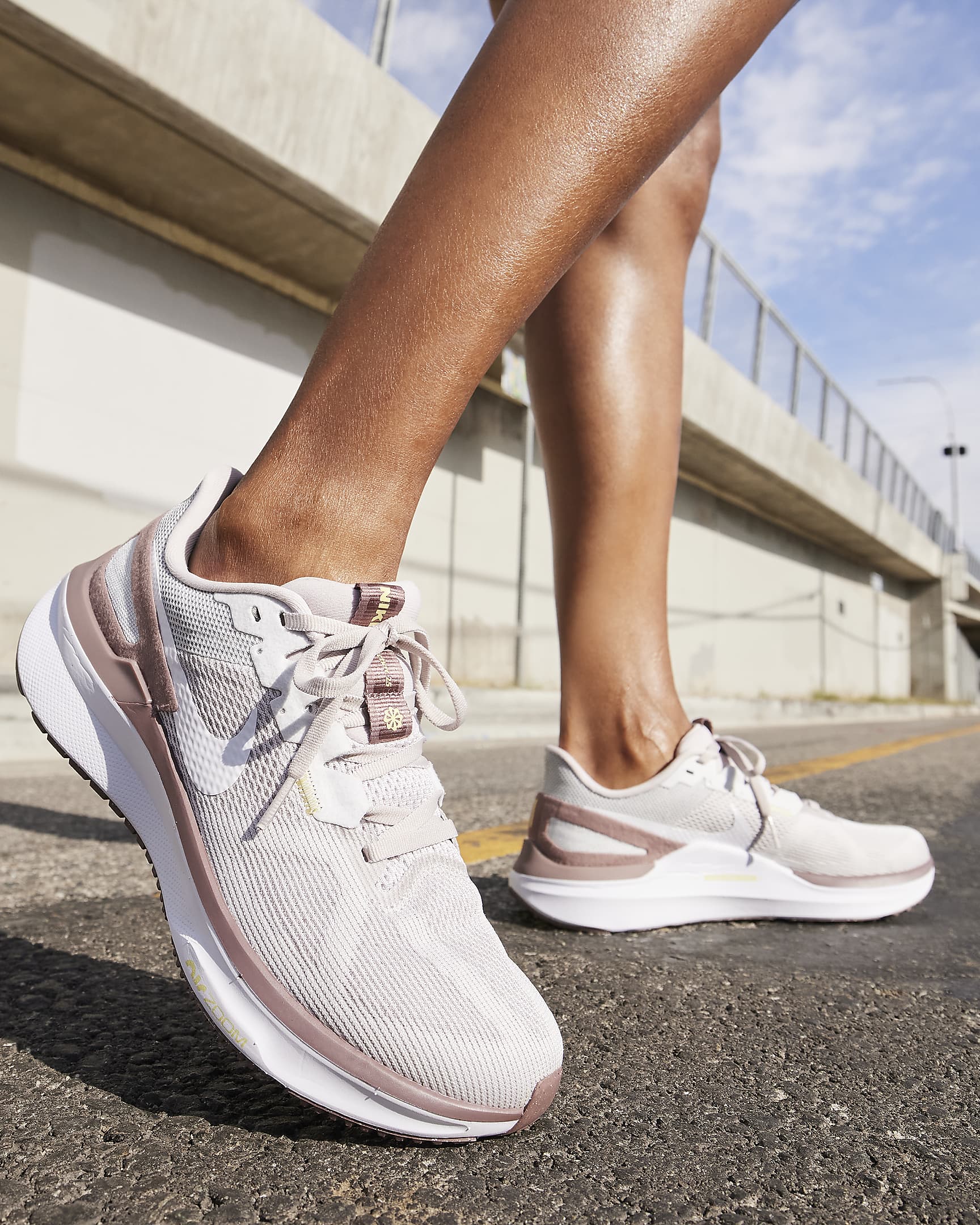 nike structure shoes