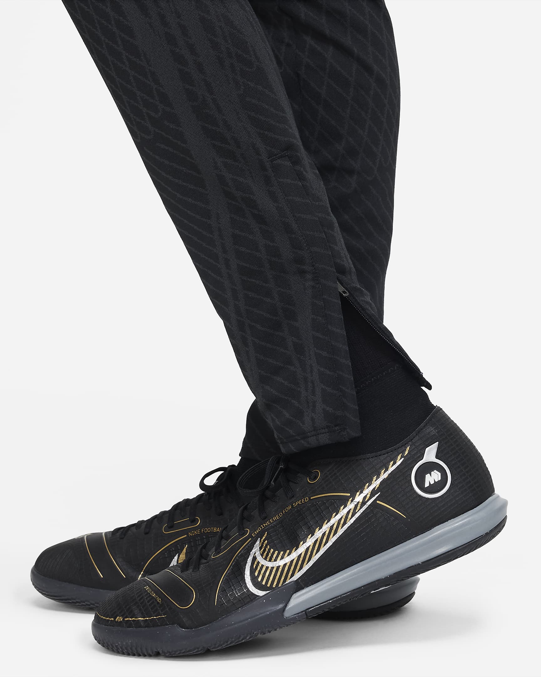 Nike DriFIT Strike Older Kids' Football Pants. Nike CA
