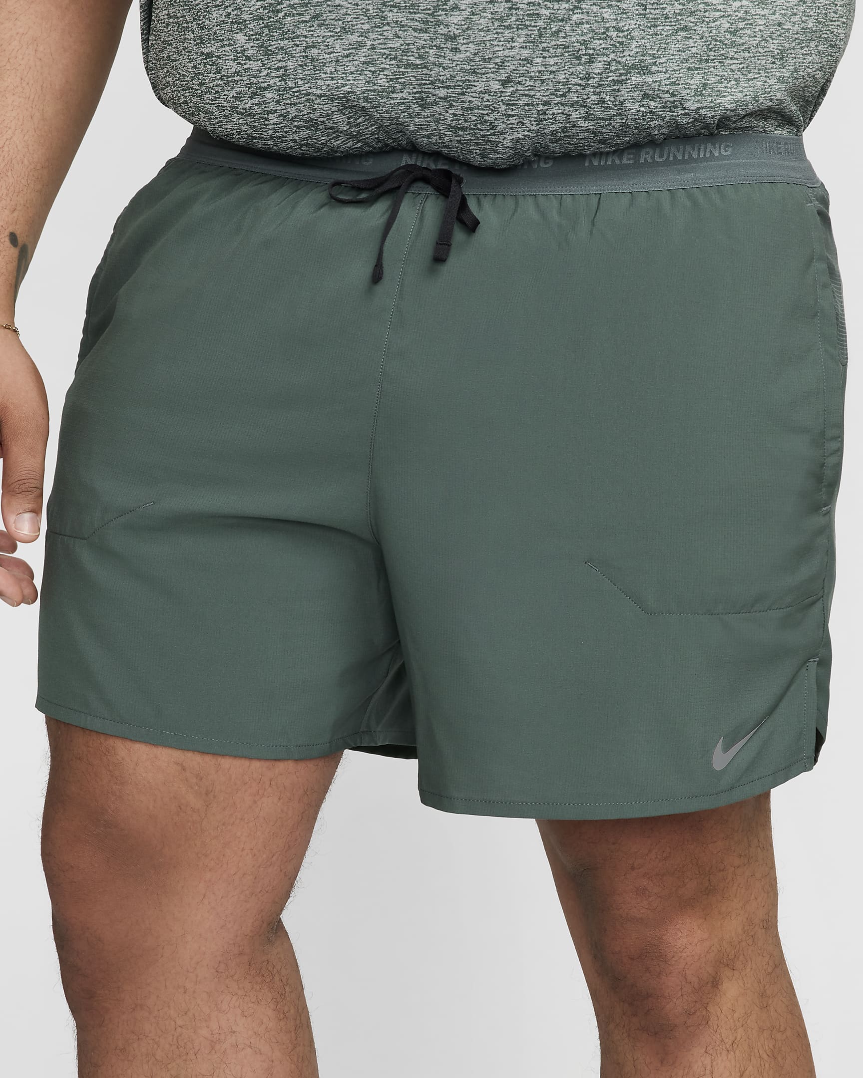 Löparshorts Nike Dri-FIT Stride 13 cm med innerbyxor för män - Vintage Green/Svart