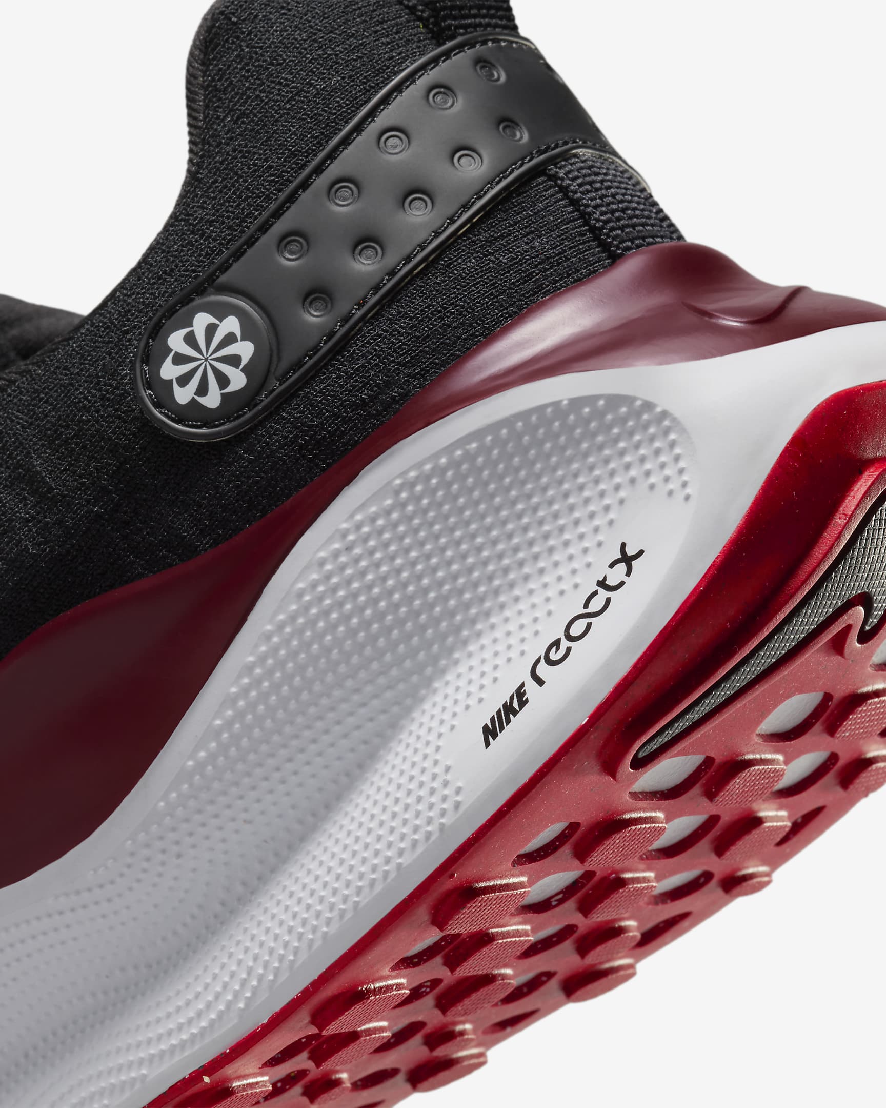 Nike InfinityRN 4 Men's Road Running Shoes (Extra Wide). Nike IN