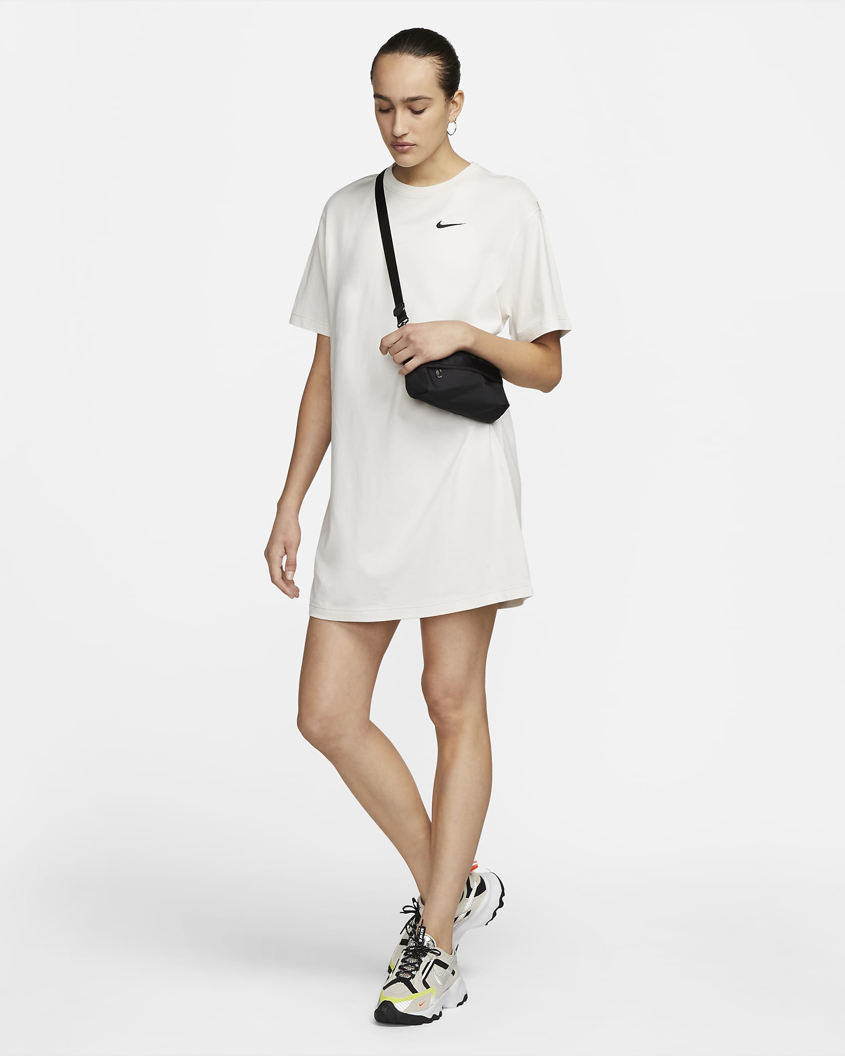 Nike Sportswear Swoosh Women's Short-Sleeve Dress. Nike PH