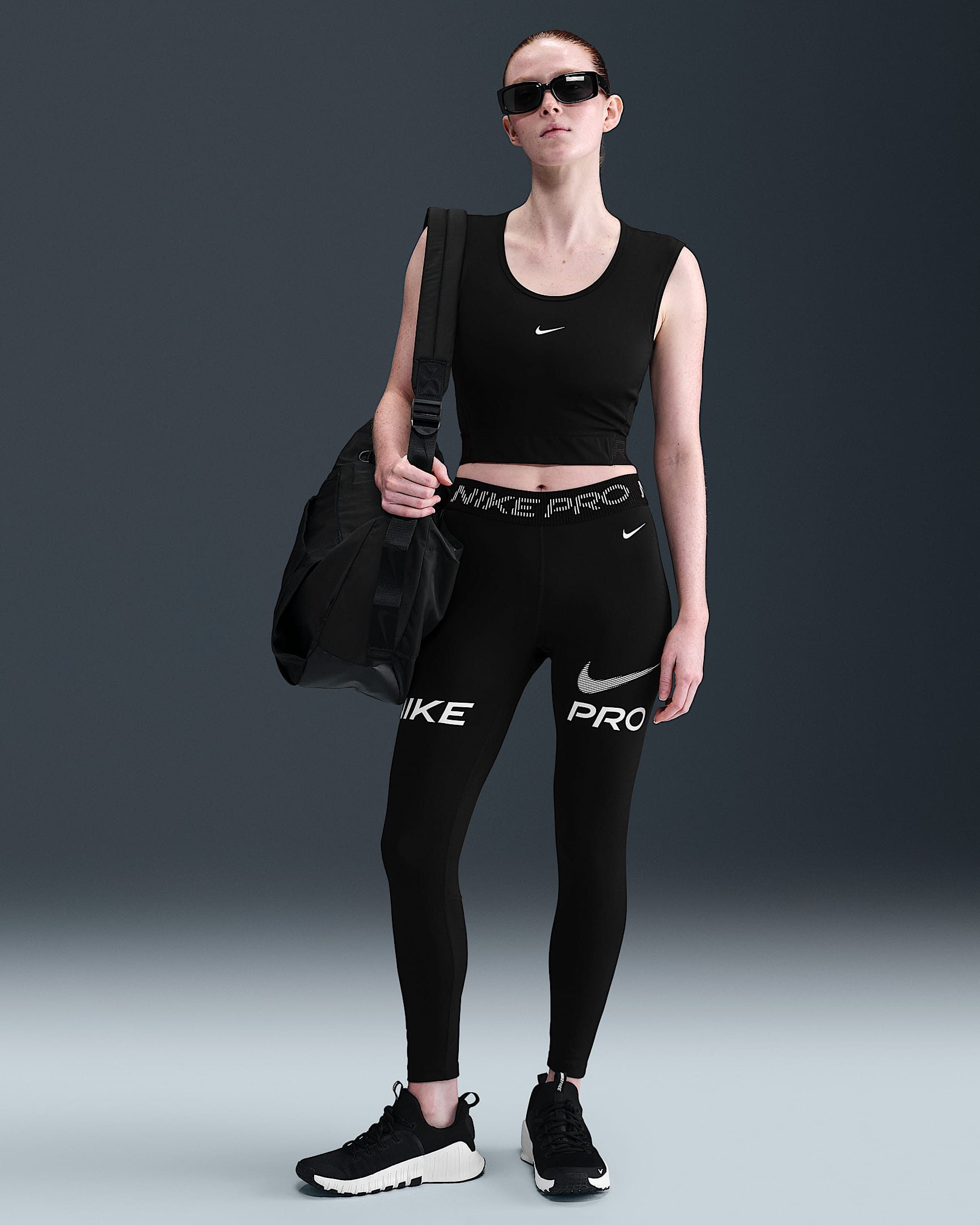Nike Pro Women's Mid-Rise 7/8 Mesh-Panel Graphic Leggings - Black/White