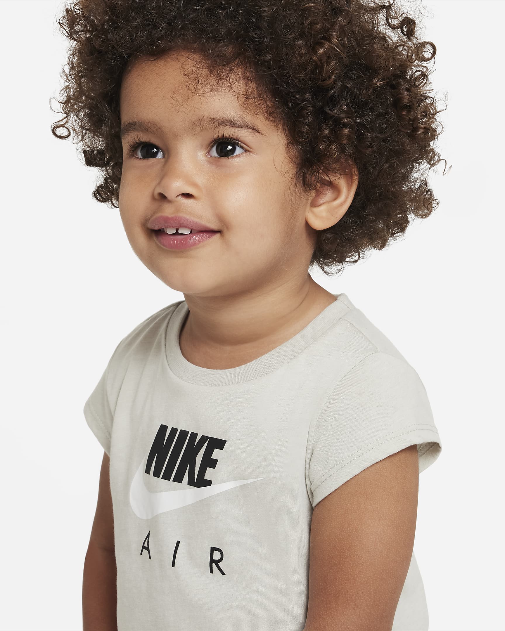 Nike Baby (1224M) TShirt and Shorts Set.