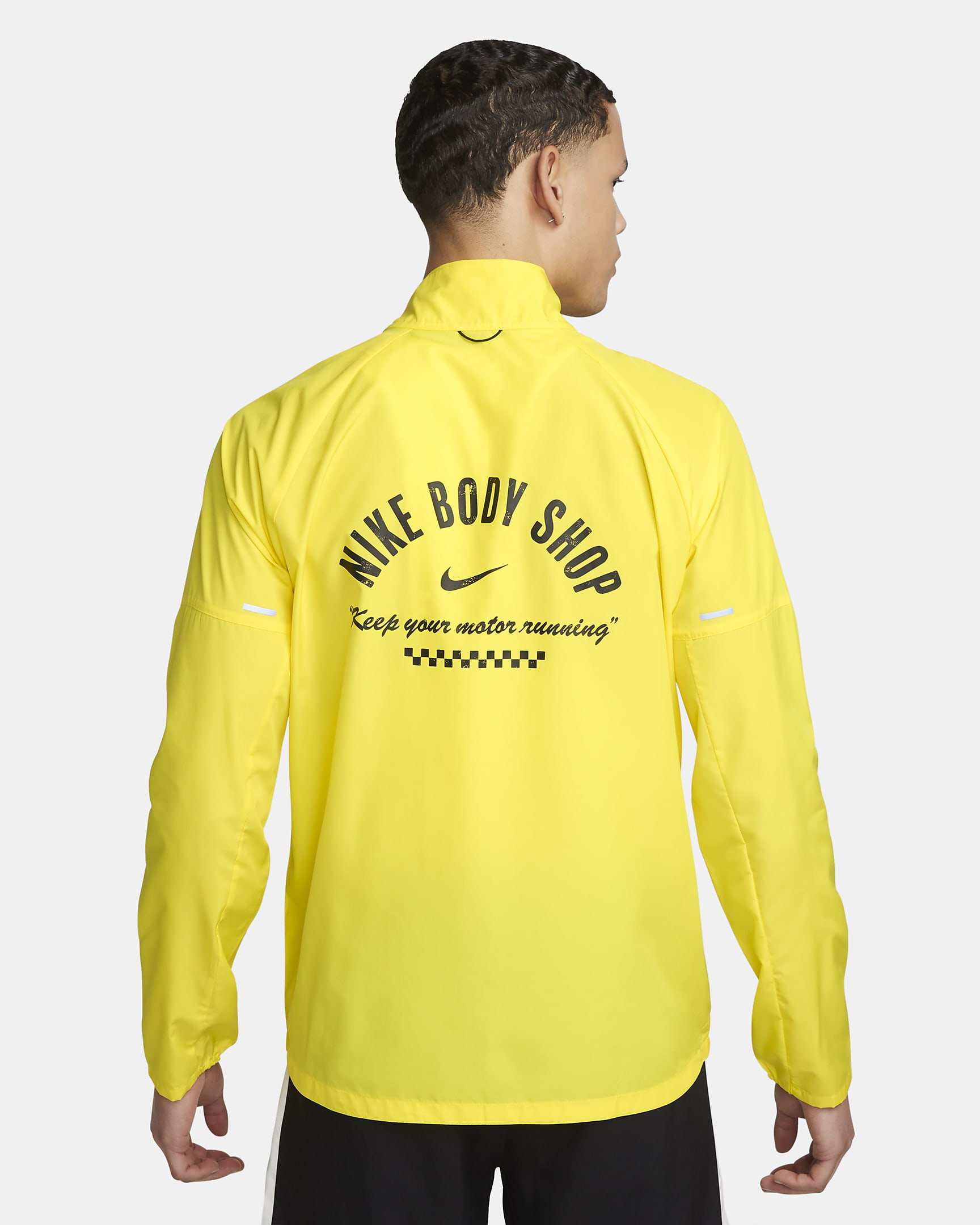 Nike DriFIT Miler Men's Running Jacket. Nike DK