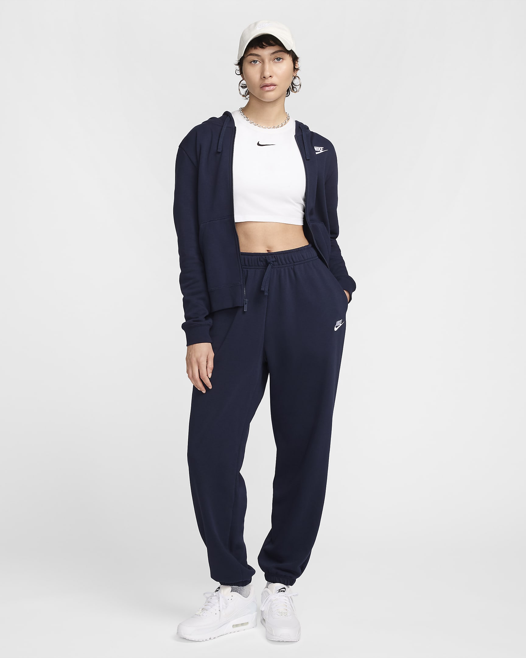 Pants de entrenamiento oversized de tiro medio para mujer Nike Sportswear Club Fleece - Obsidiana/Blanco