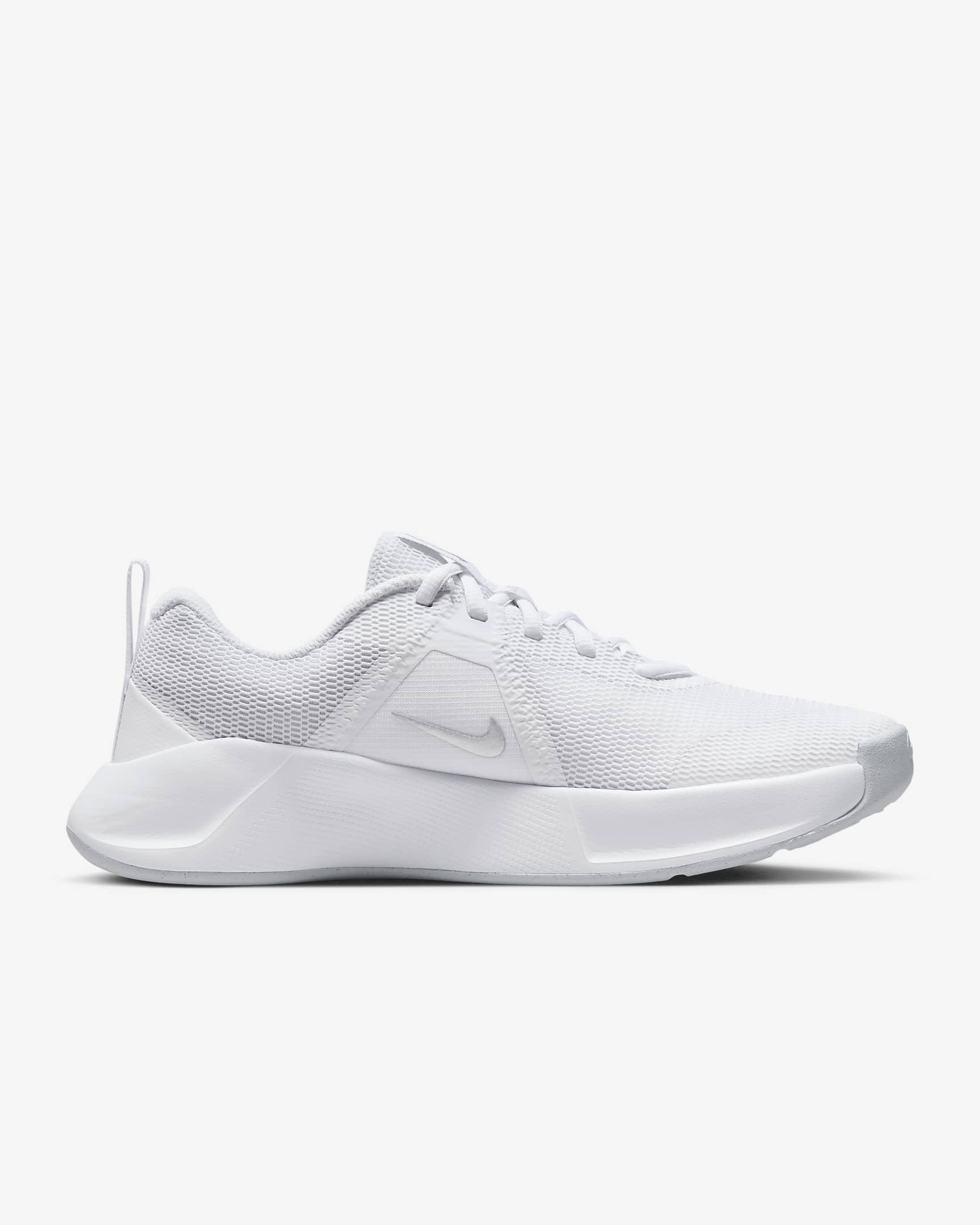 Tenis de entrenamiento para mujer Nike MC Trainer 3 - Blanco/Polvo fotón/Platino metalizado