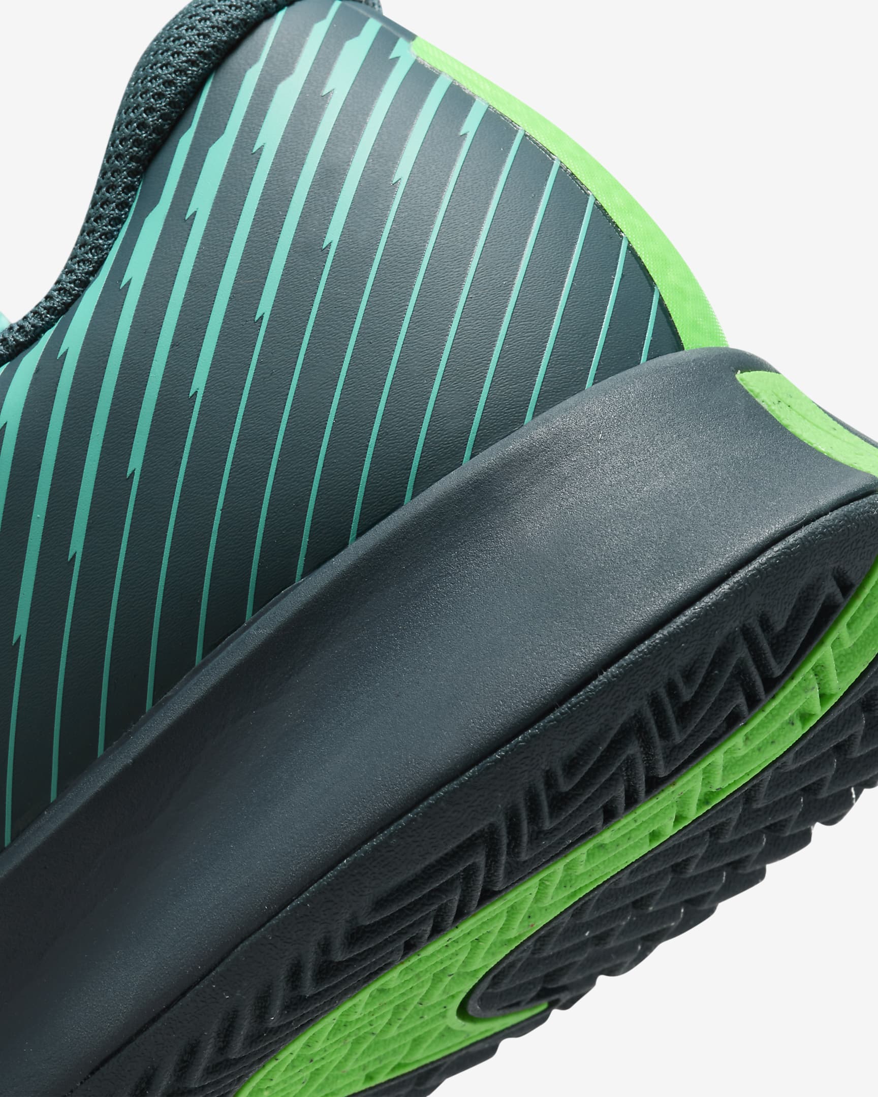 NikeCourt Air Zoom Vapor Pro 2 Men's Clay Tennis Shoes. Nike NZ