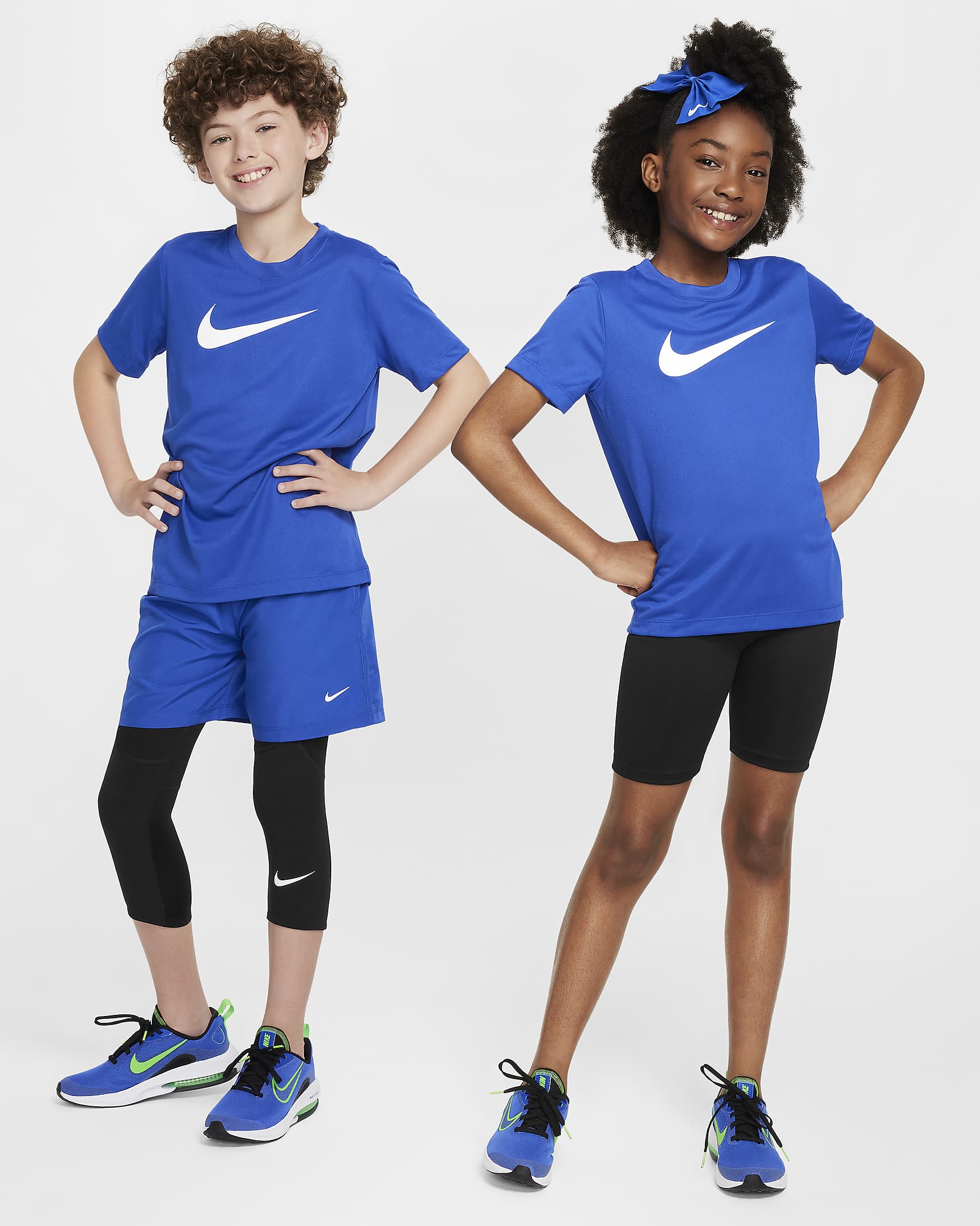 Playera Dri-FIT para niños talla grande Nike Legend - Royal juego