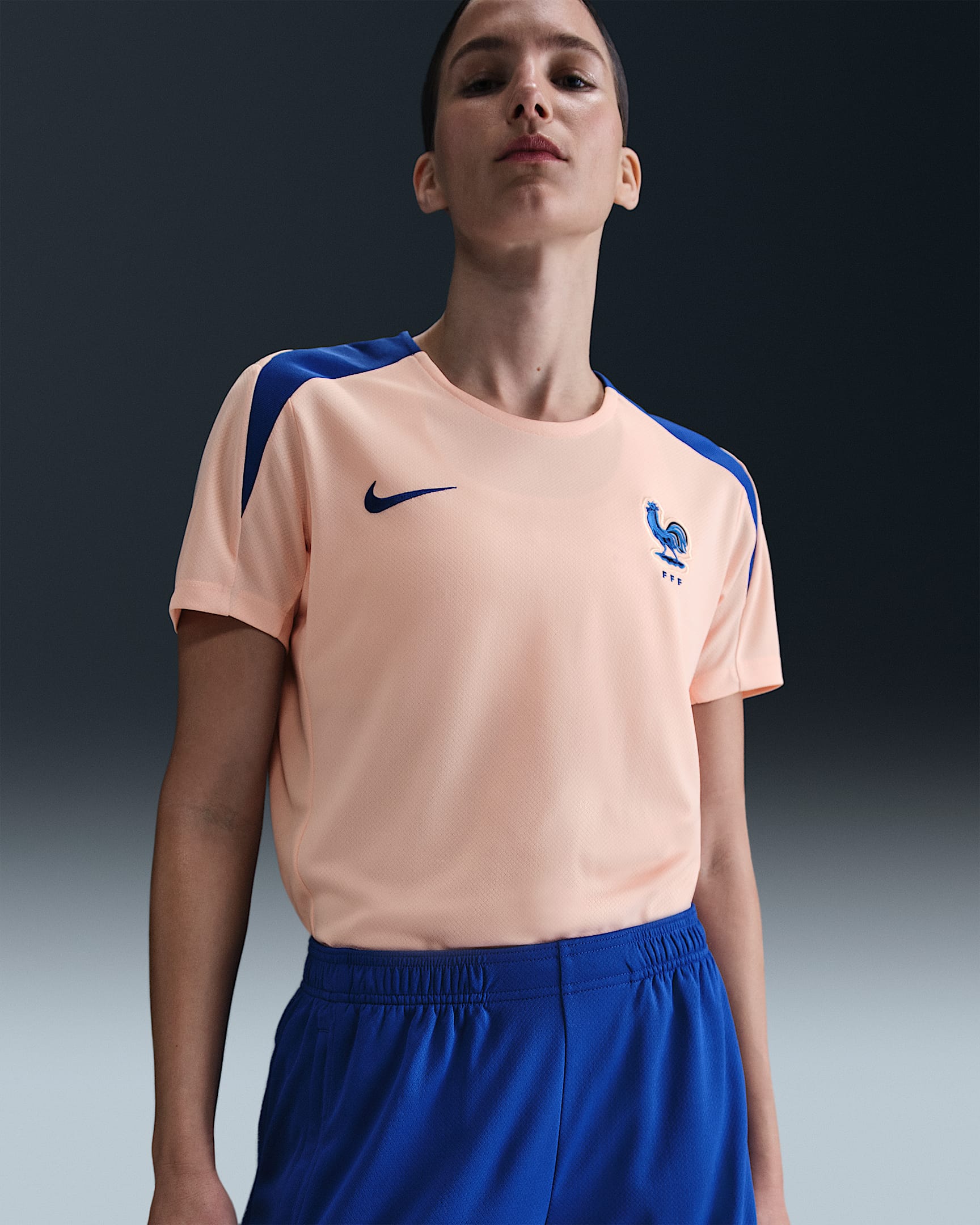 FFF Strike Women's Nike Dri-FIT Football Short-Sleeve Top - Washed Coral/Bright Blue/Bright Blue
