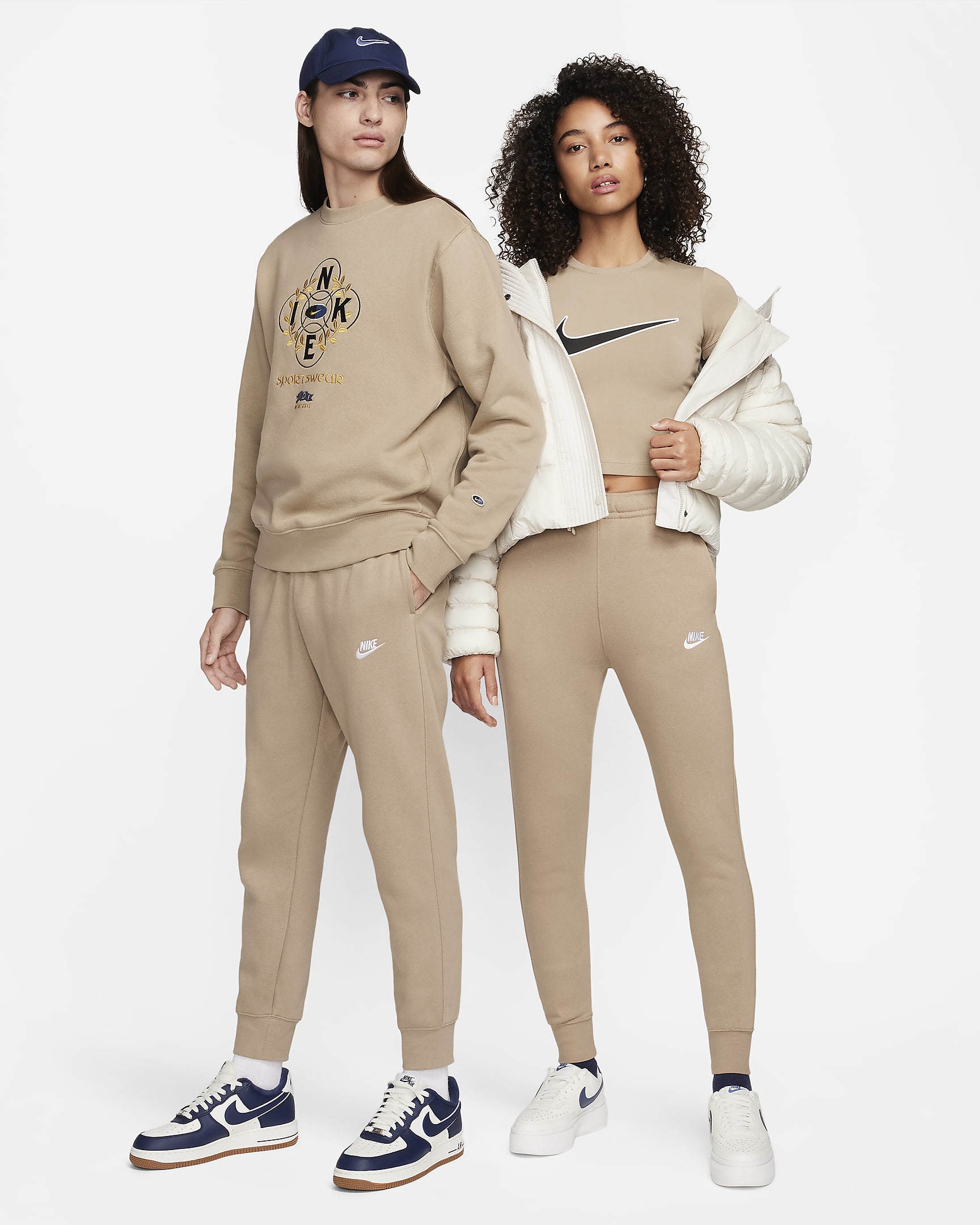 Pantaloni jogger Nike Sportswear Club Fleece - Khaki/Khaki/Bianco