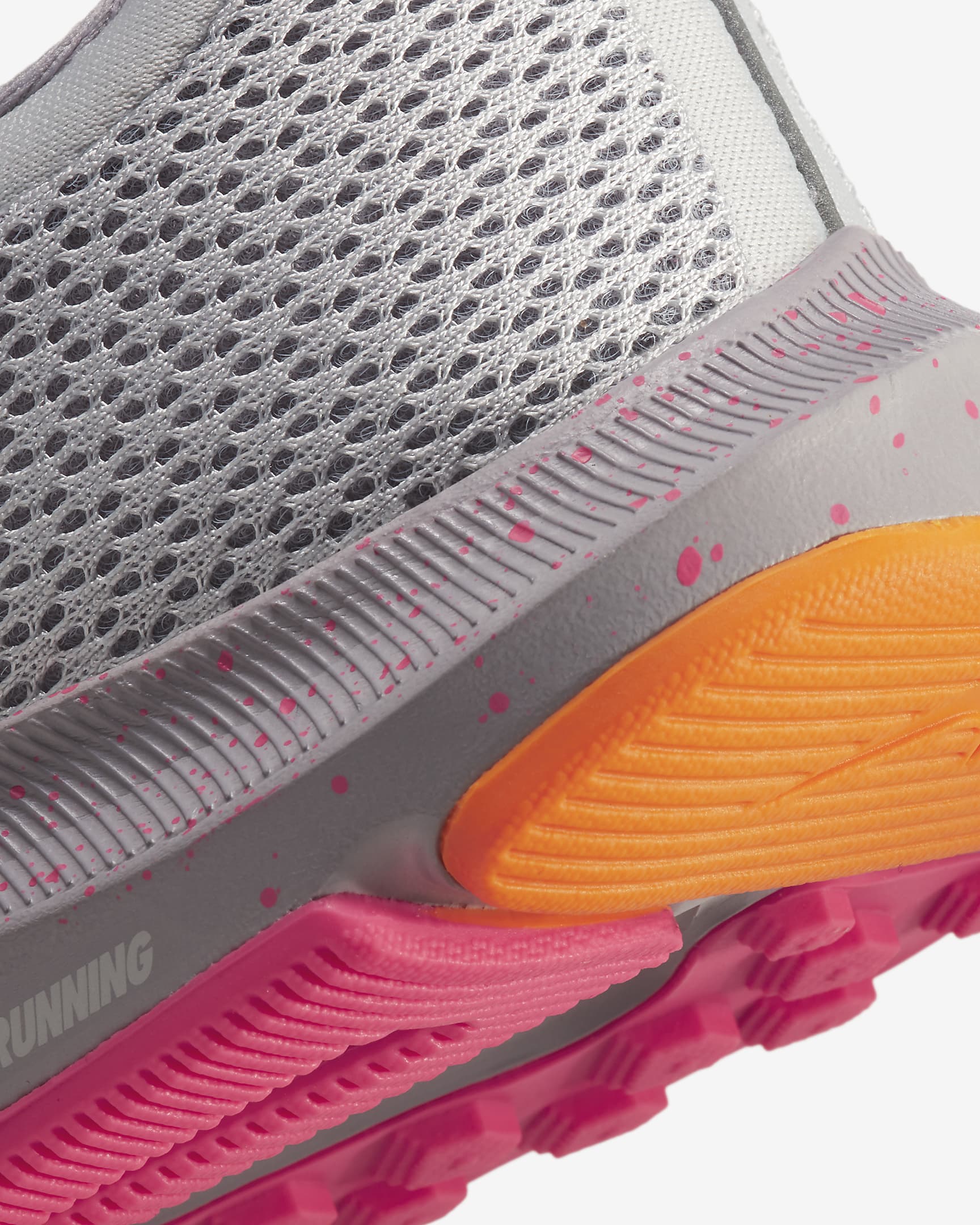 nike quest 2 women's running shoes