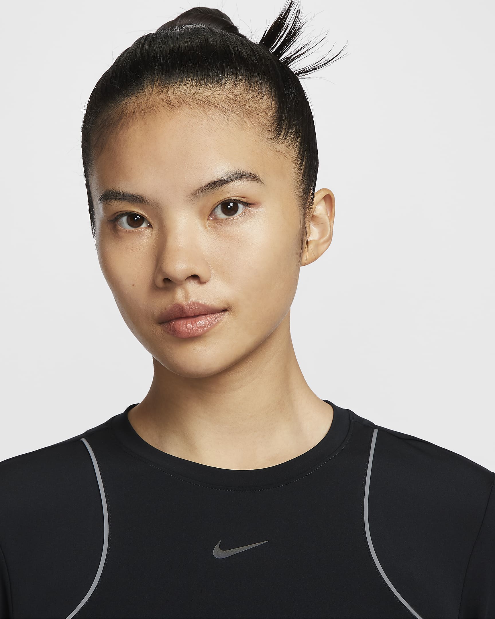 Nike Running Division Women's Long-Sleeve Running Top - Black