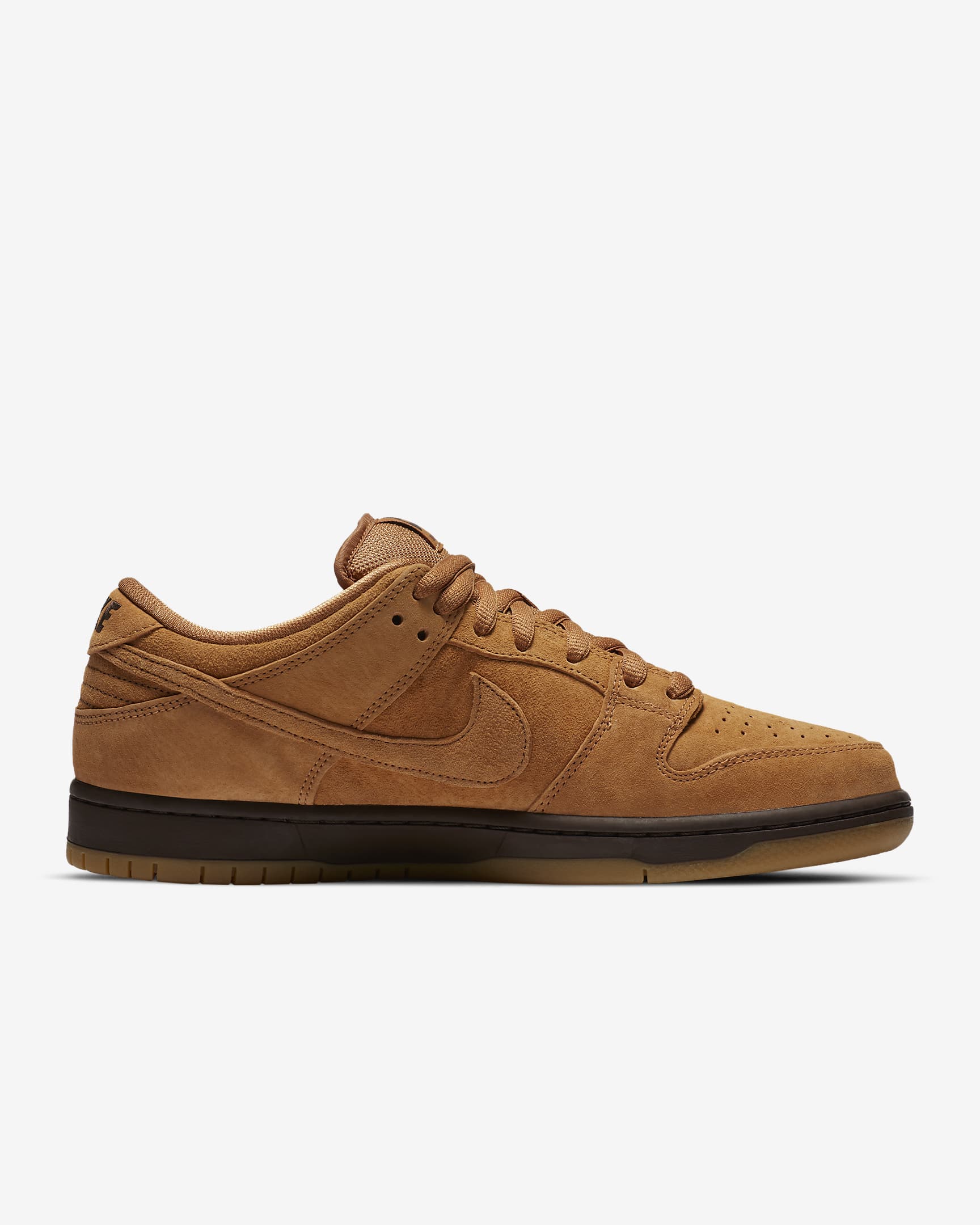sb dunk low skate shoe