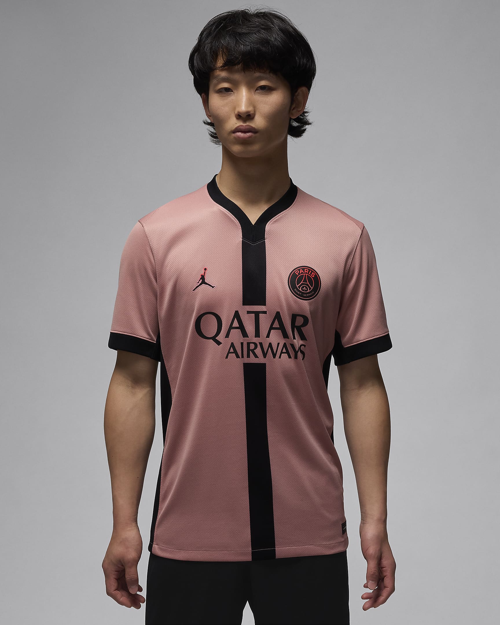 Paris Saint-Germain 2024/25 Stadium Third Jordan Dri-FIT Replica-fodboldspillertrøje til mænd - Rust Pink/sort/sort