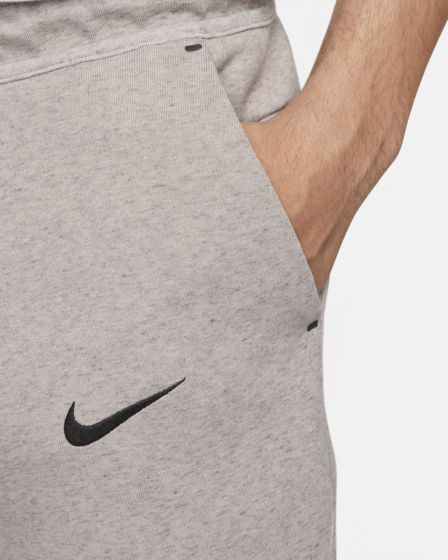 Tottenham Hotspur Tech Fleece Third Men's Nike Football Joggers. Nike PT