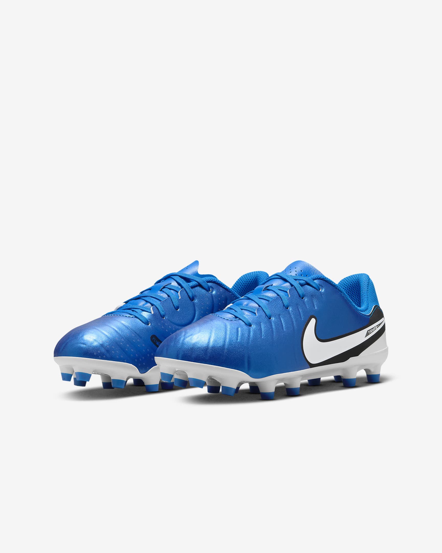 Nike Jr. Tiempo Legend 10 Academy lav-profil fotballsko til flere underlag til små og store barn - Soar/Hvit