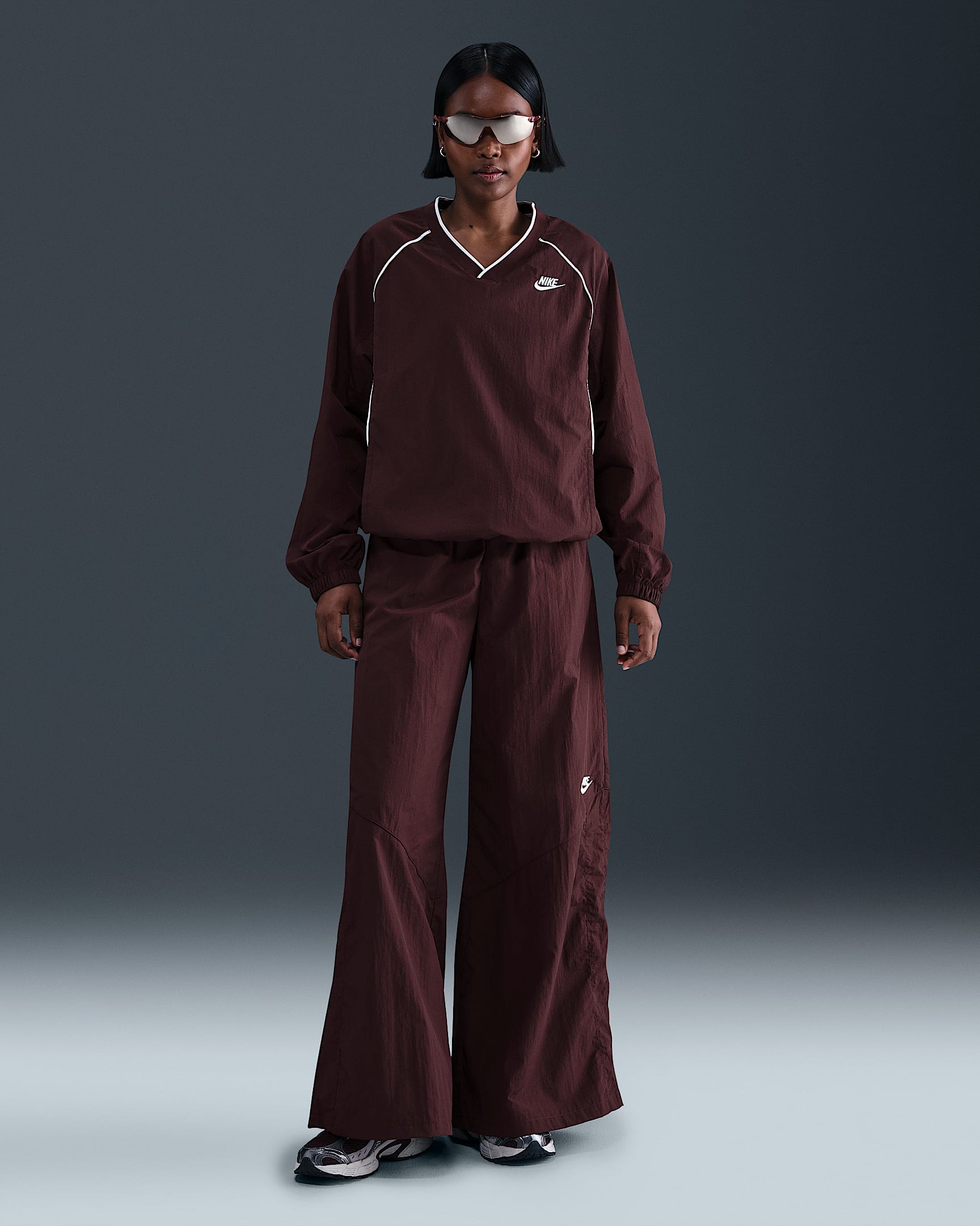 Nike Sportswear Women's Wide-Leg Woven Pants - Burgundy Crush/Burgundy Crush/Sail