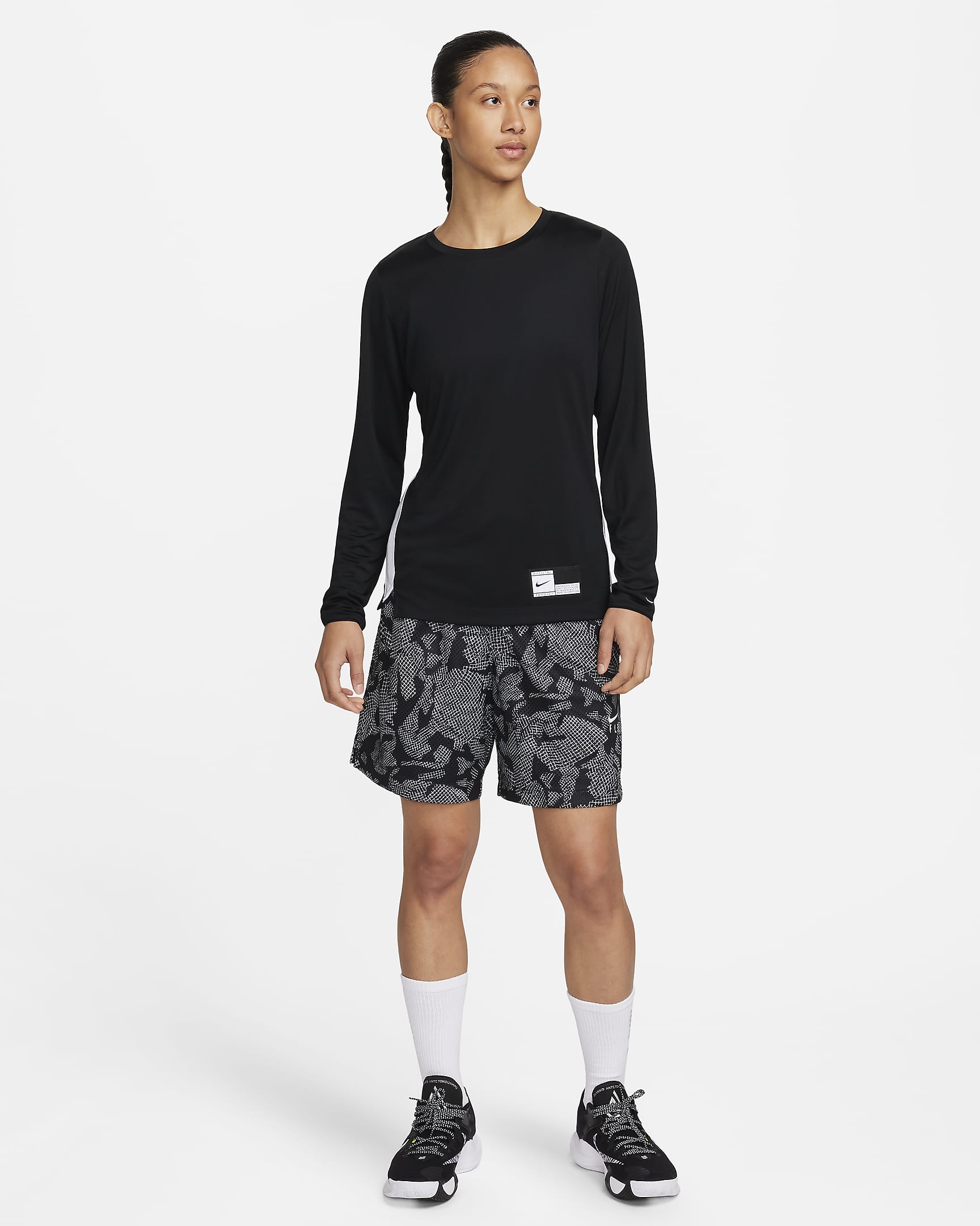 Nike Women's Dri-FIT Long-Sleeve Warm-Up Basketball Top. Nike SK