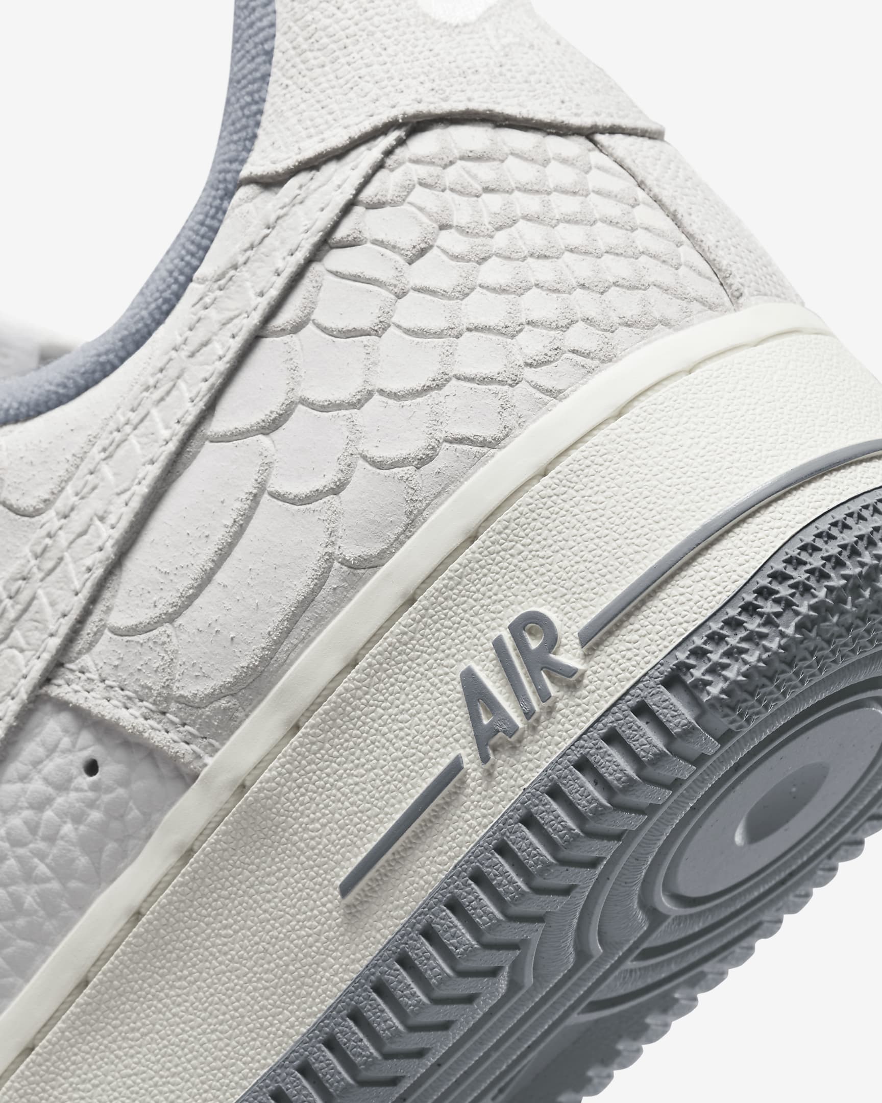 Nike Air Force 1 07 Women s Shoes Nike NZ nike-air-force-1-07-women-s-shoes-nike-nz