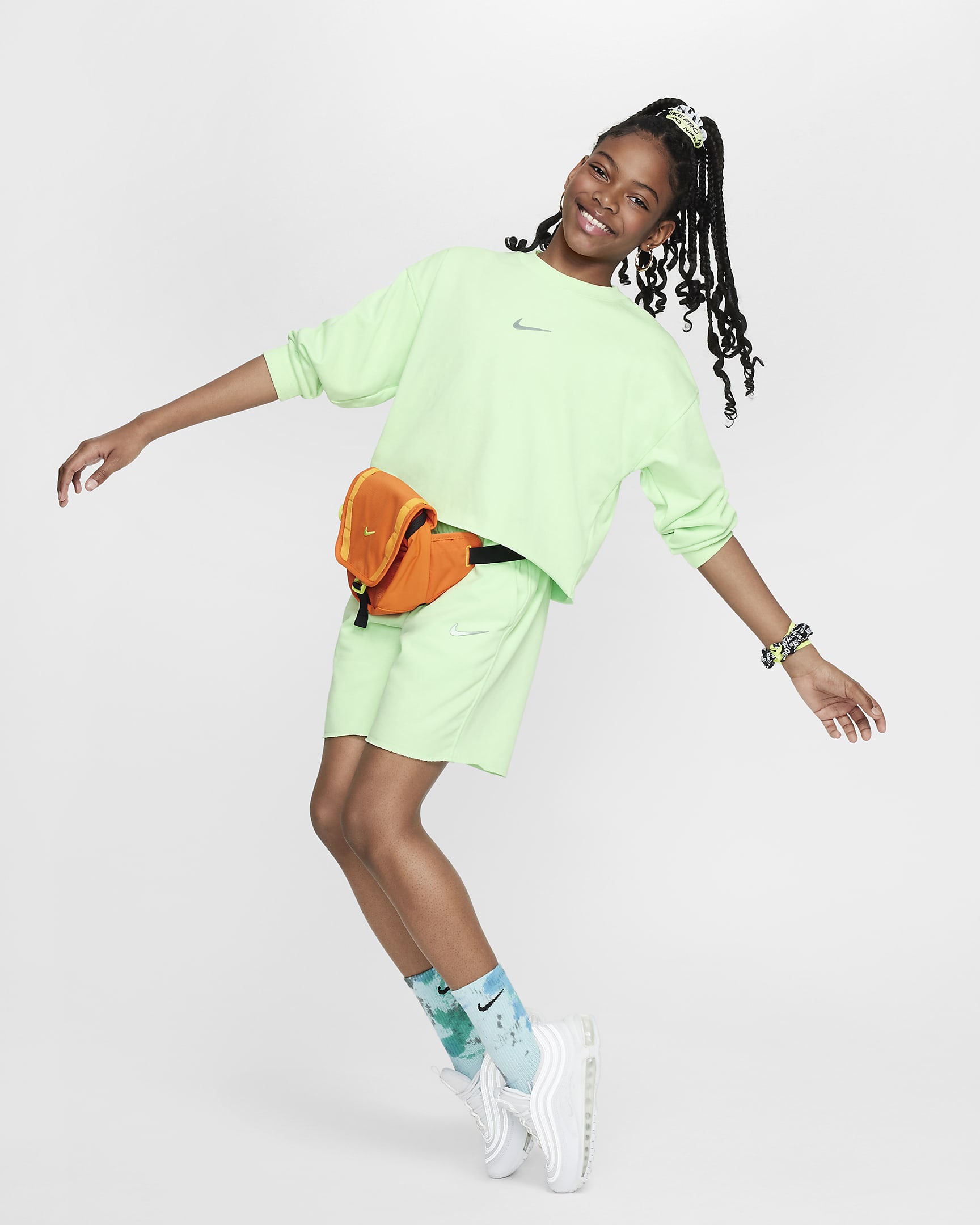 Nike Sportswear fleeceshorts met Dri-FIT voor meisjes - Vapor Green