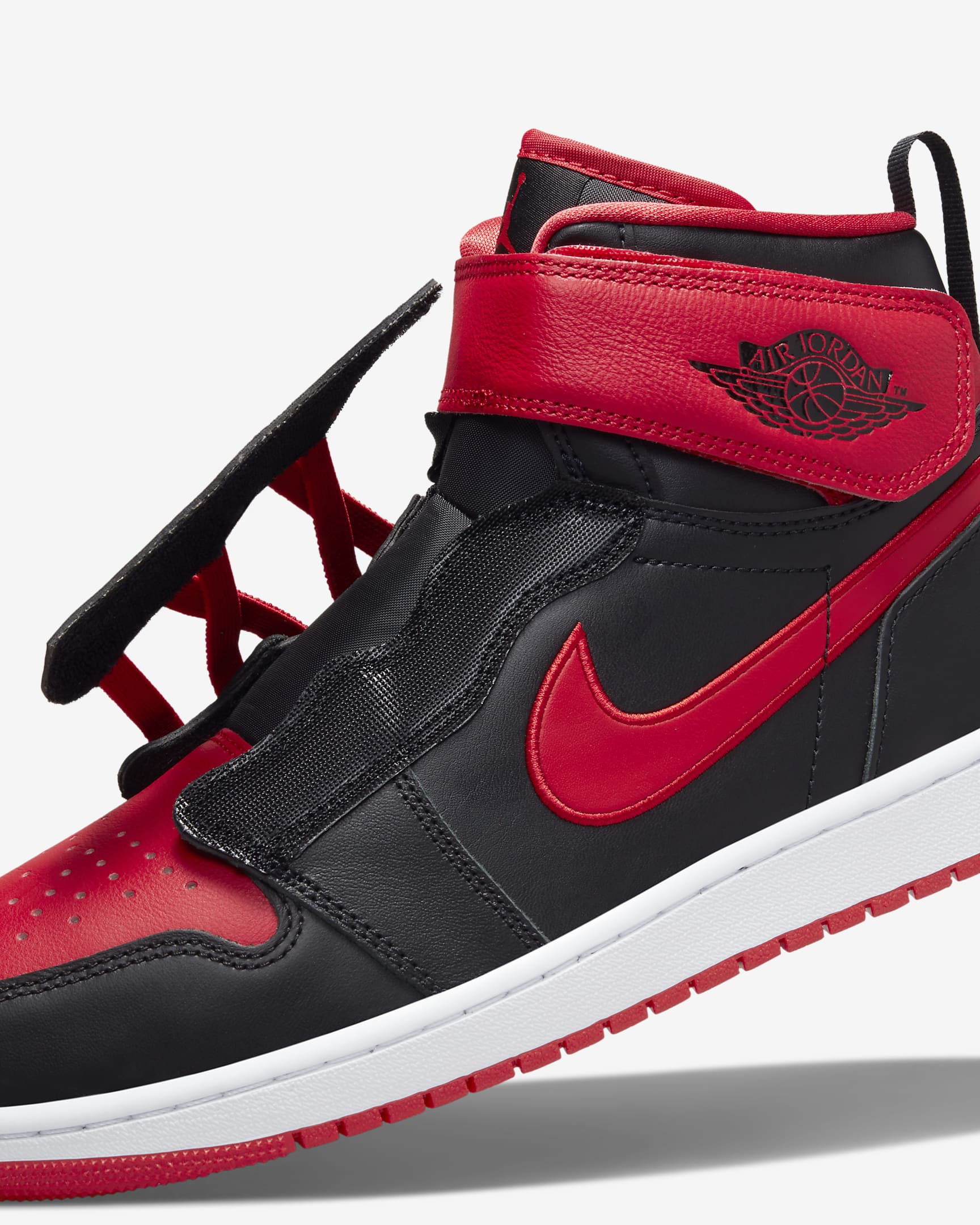 Air Jordan 1 Hi FlyEase Mens Shoes. Nike CH
