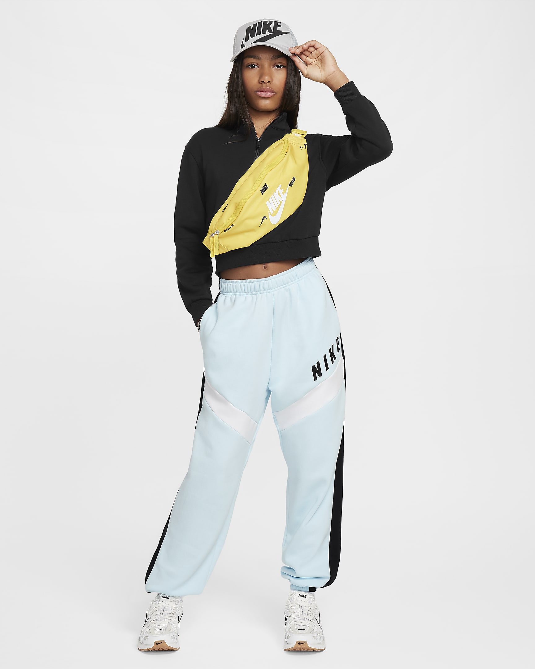 Nike Sportswear oversized joggingbroek van fleece voor meisjes - Glacier Blue/Zwart/Wit