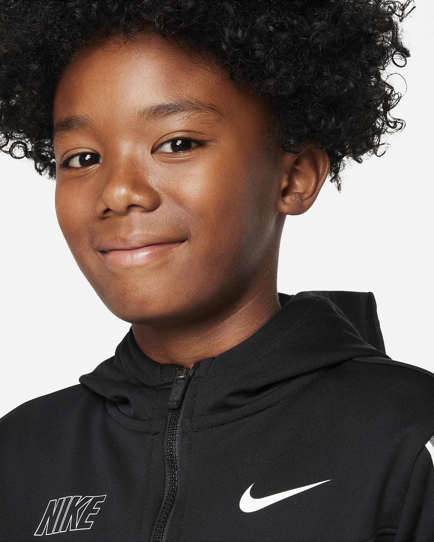 Nike Sportswear Repeat Older Kids' (Boys') Full-Zip Hoodie. Nike DK