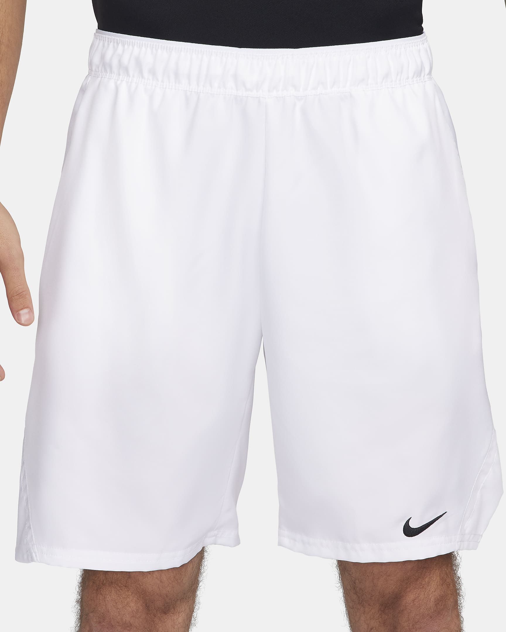 NikeCourt Victory Dri-FIT 23 cm Erkek Tenis Şortu - Beyaz/Siyah