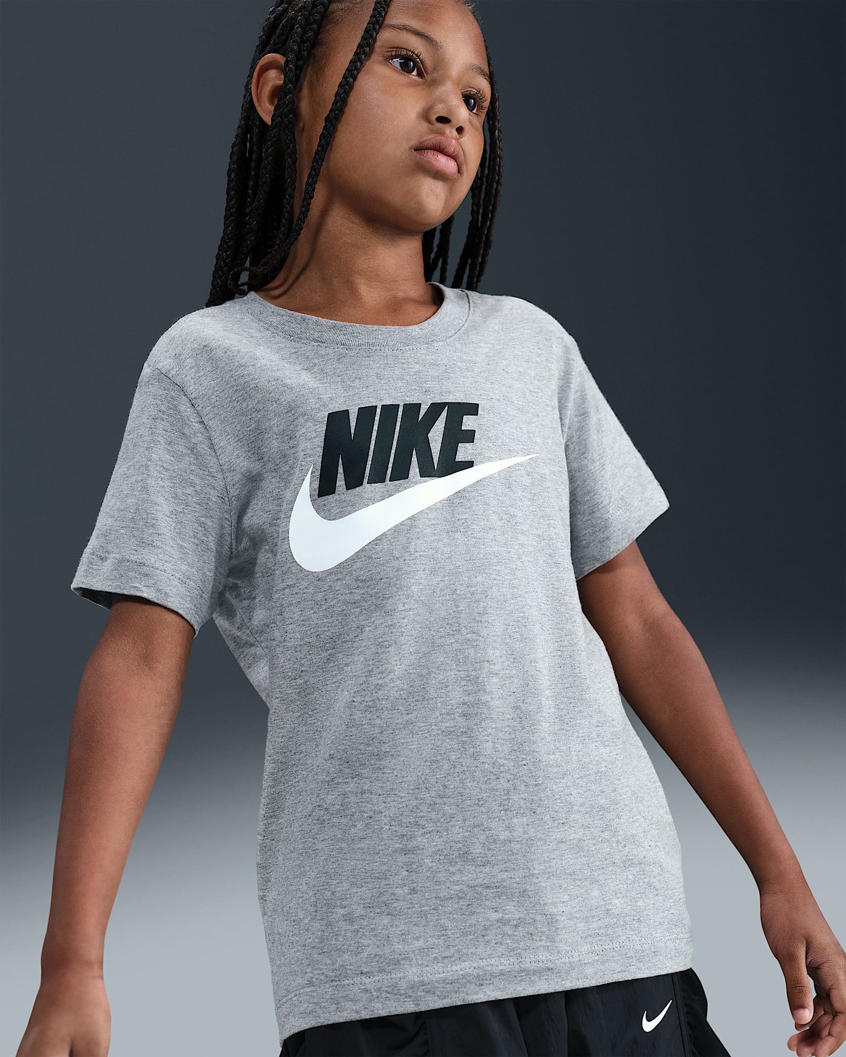 Nike Sportswear Older Kids' T-Shirt - Dark Grey Heather/Black/White