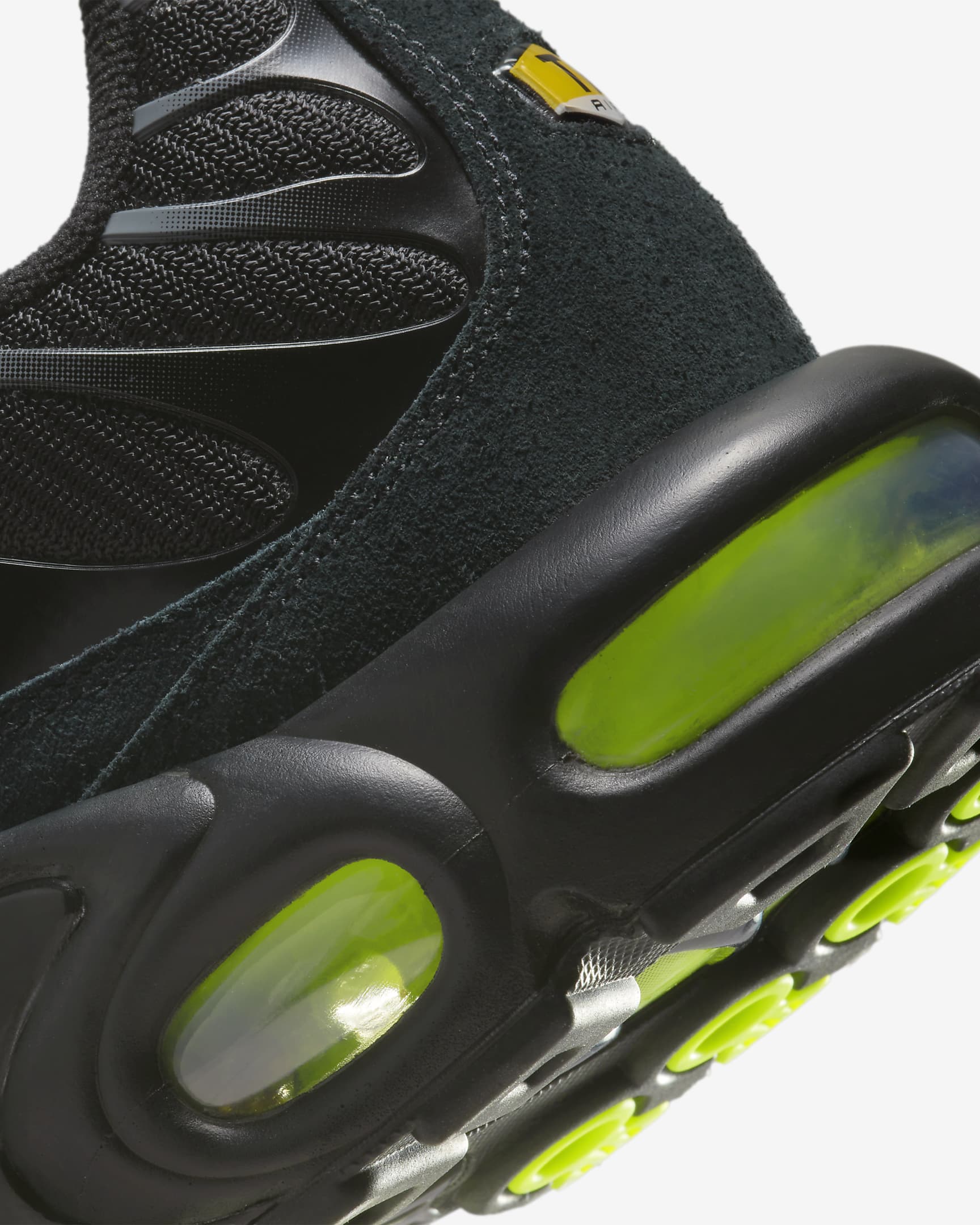 Nike Air Max Plus Men's Shoes. Nike LU