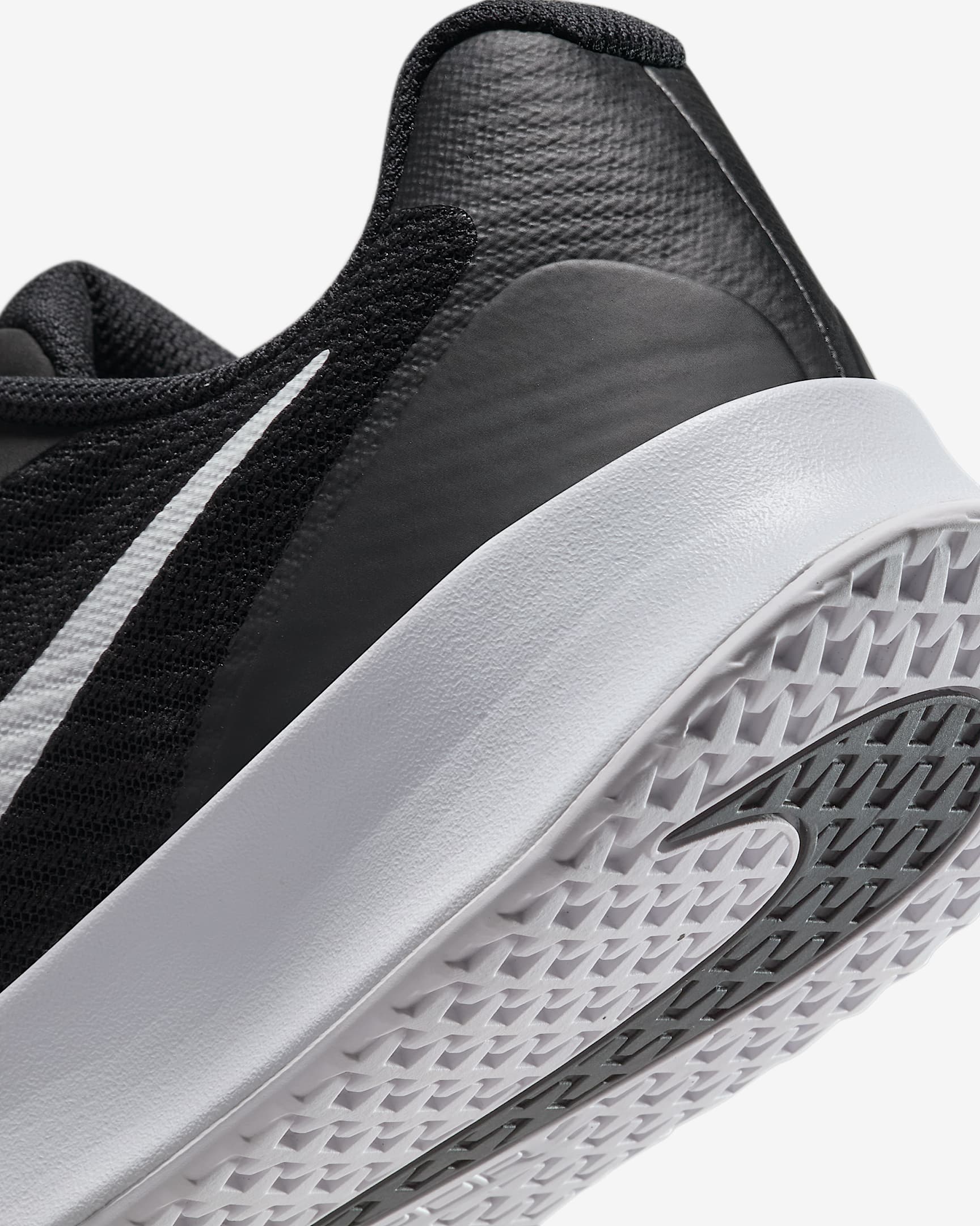 vapor lite tennis shoes