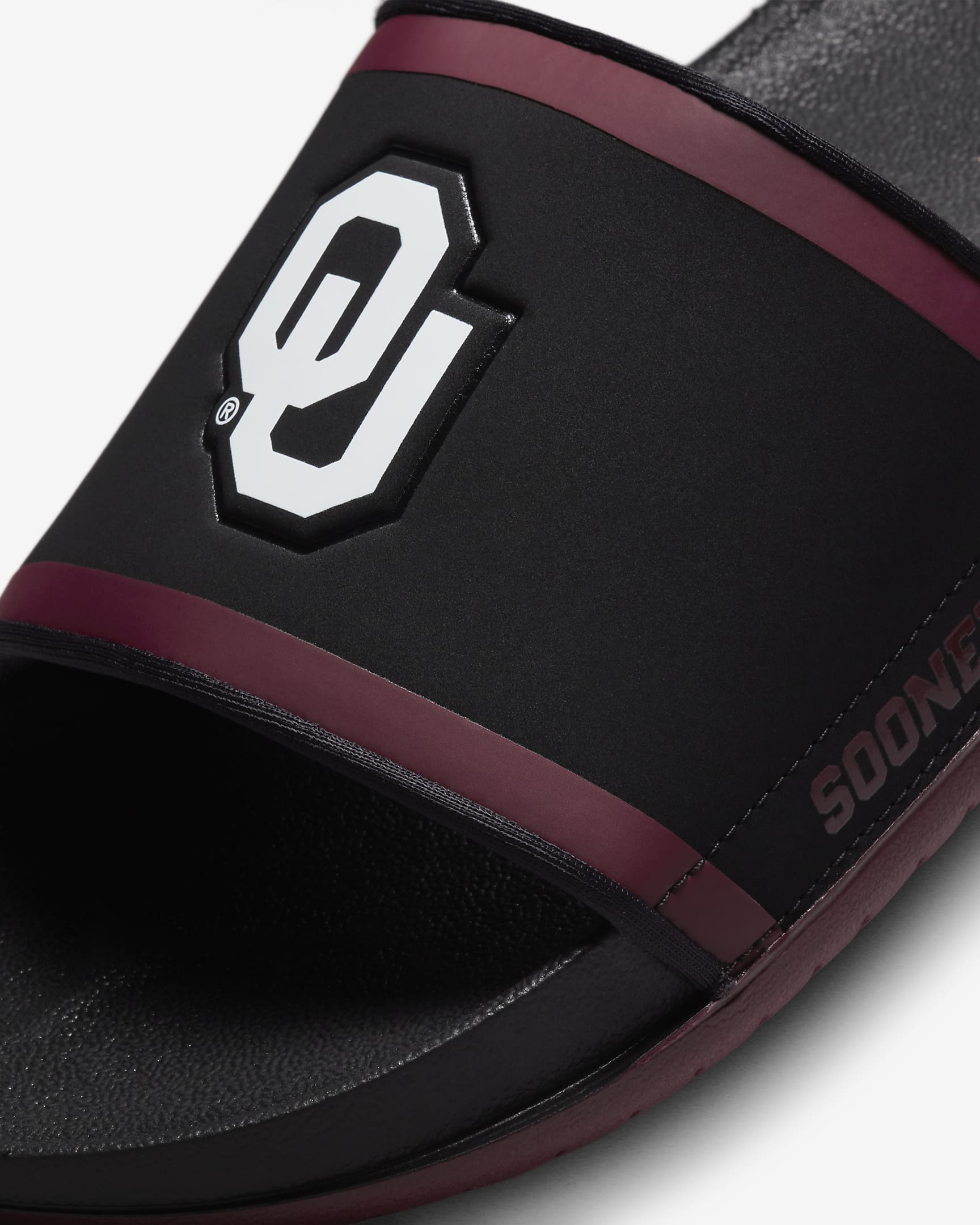 Nike Offcourt (Oklahoma) Slide. Nike.com