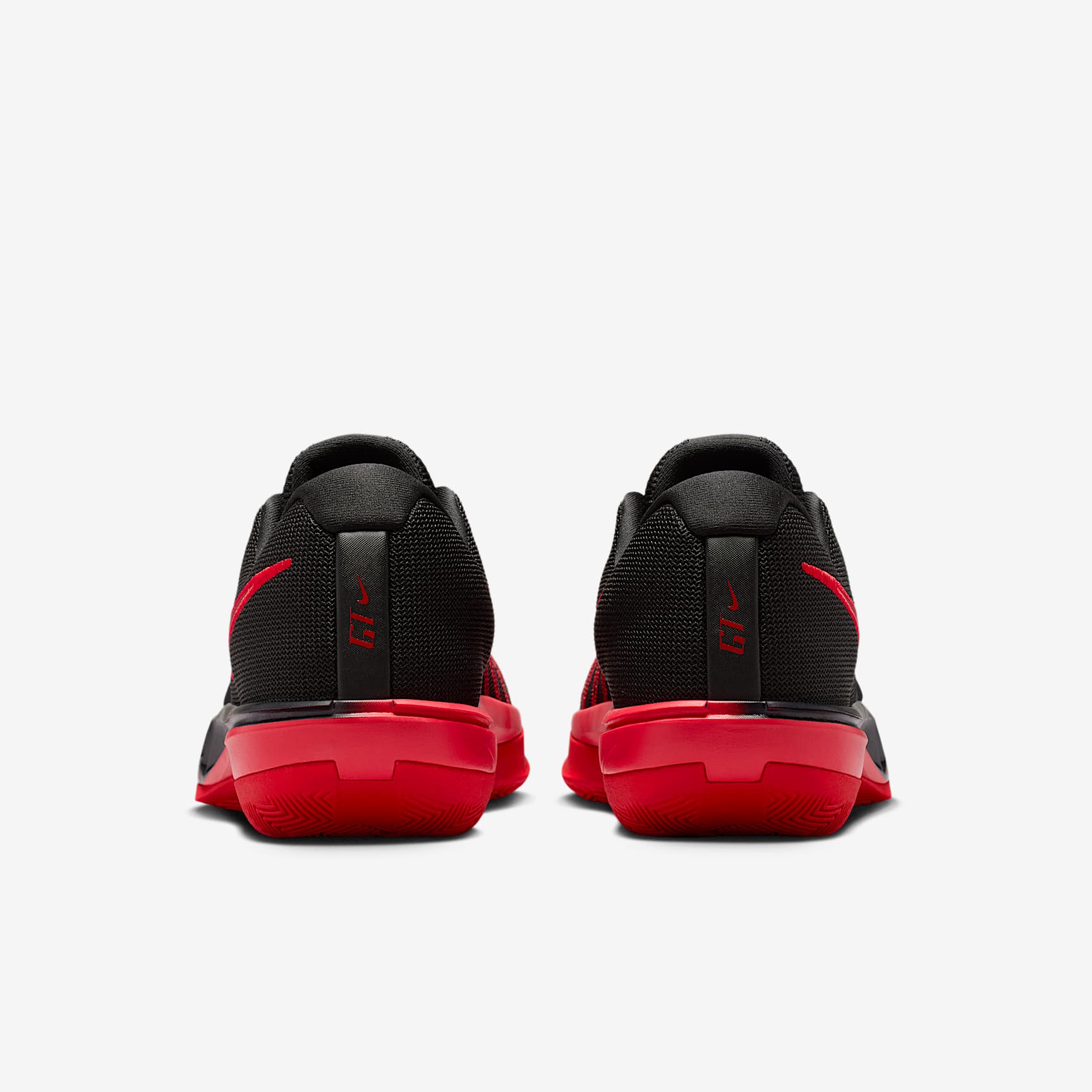 Nike G.T. Cut Academy 2 バックビュー