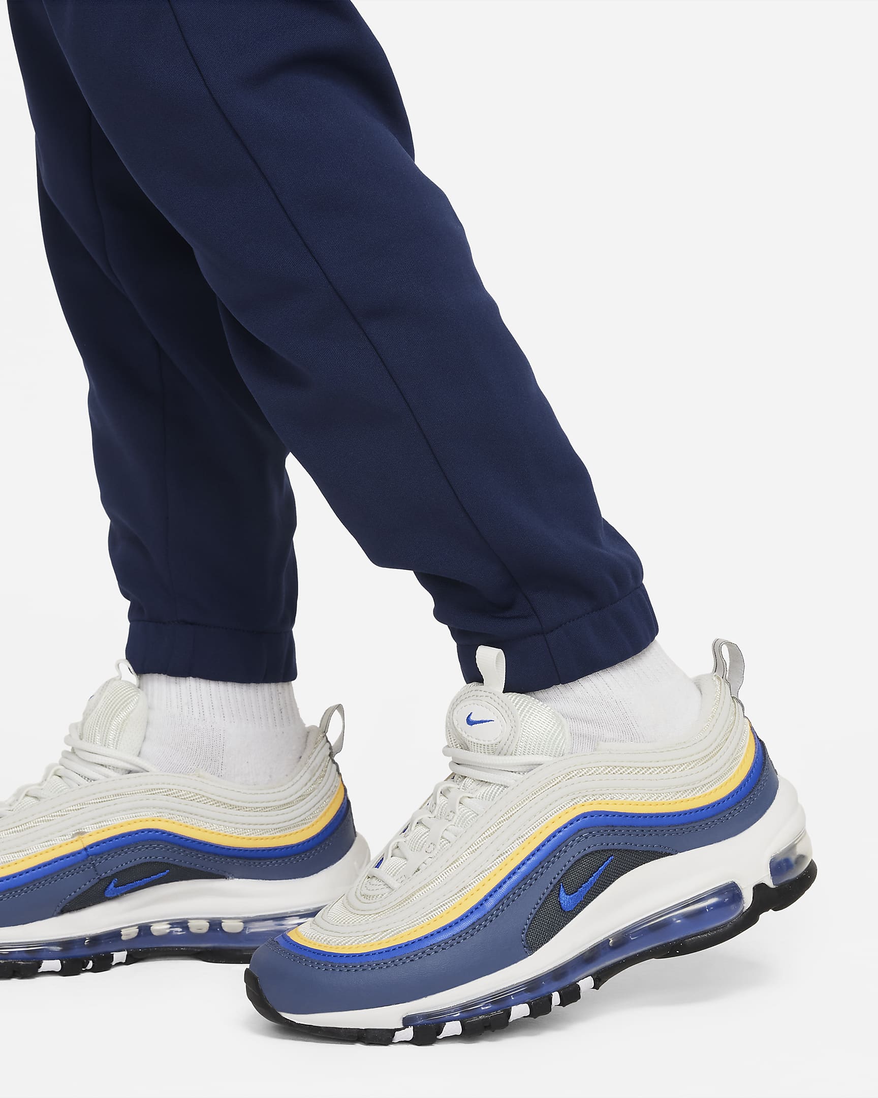 older boys nike tracksuit