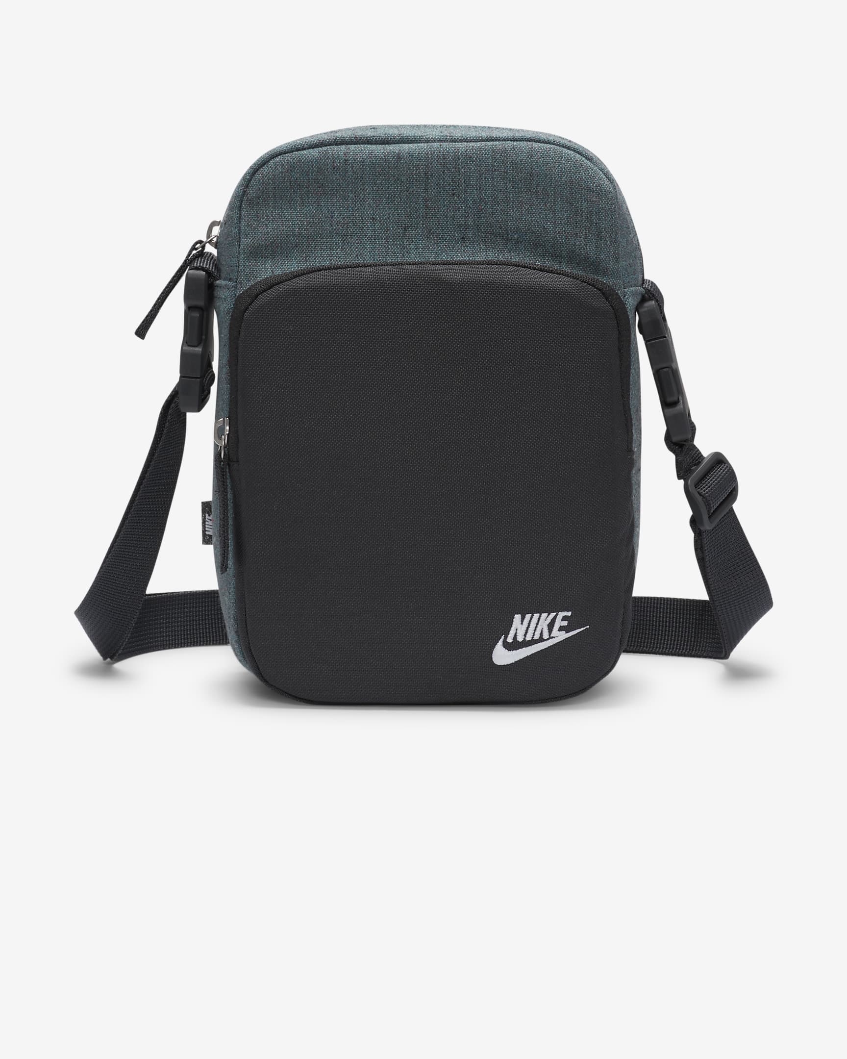 Nike Heritage Cross-Body Bag (4L). Nike IL