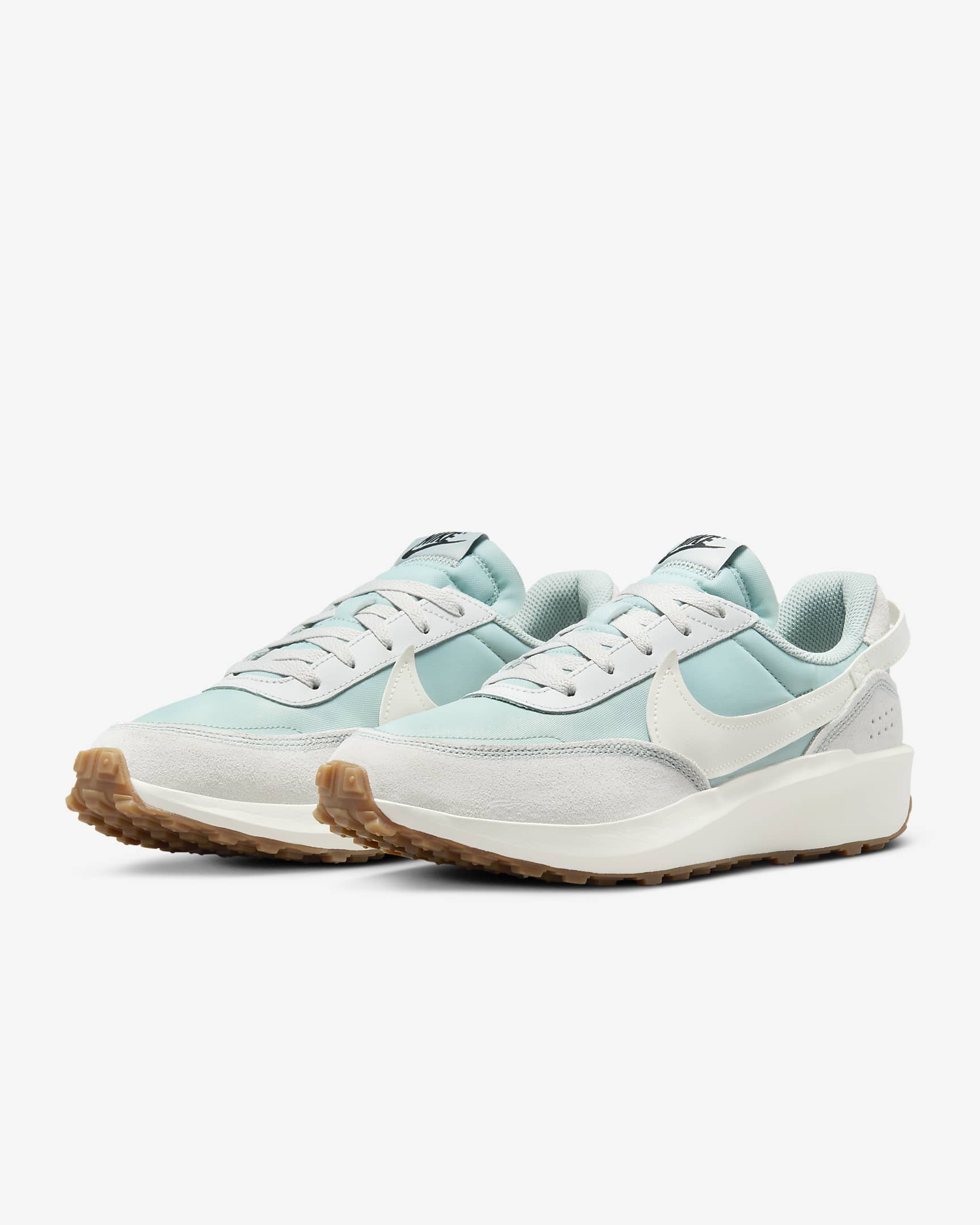 Tenis para mujer Nike Waffle Debut - Piedra pómez claro/Polvo fotón/Marrón medio goma/Vela