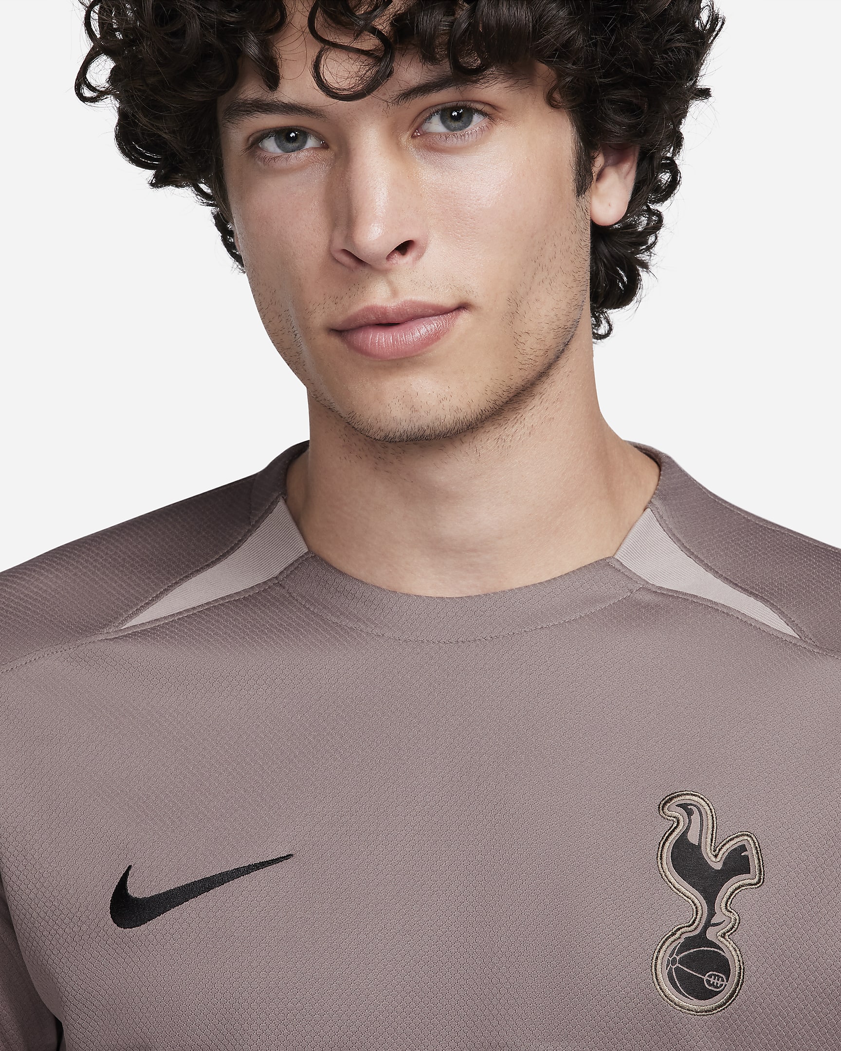 Camisola de futebol Nike Dri-FIT do terceiro equipamento Stadium Tottenham Hotspur 2023/24 para homem - Taupe Haze/Diffused Taupe/Preto