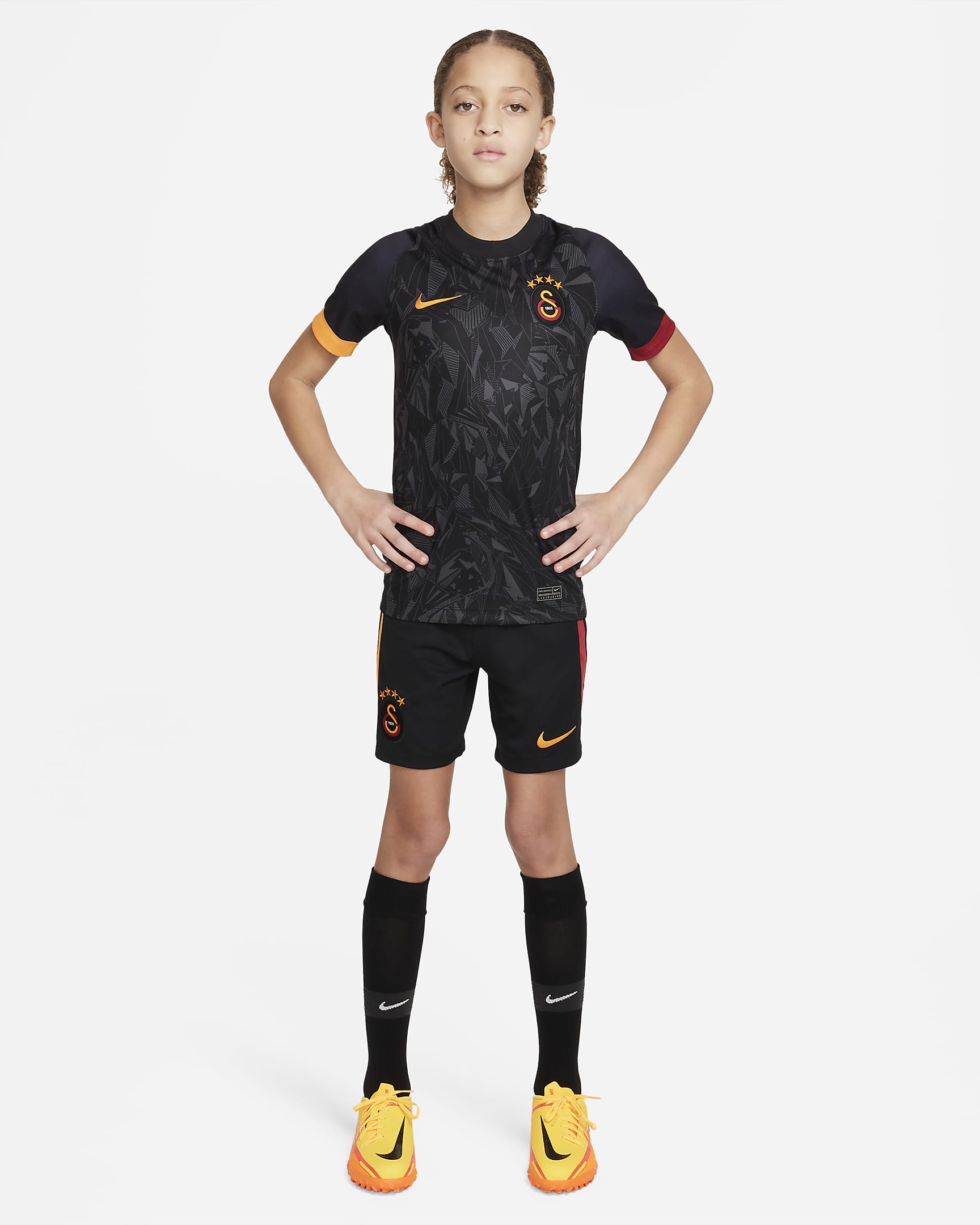 Galatasaray 2022/23 Away Older Kids' Nike Dri-FIT Short-Sleeve Football ...