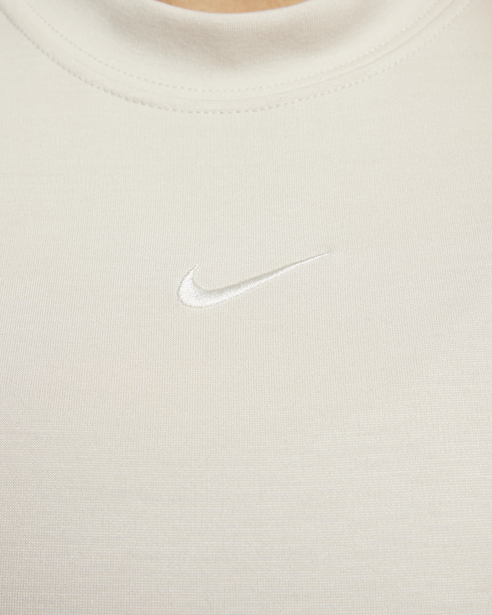 Nike Sportswear Essential Women's Tight Midi Dress. Nike.com