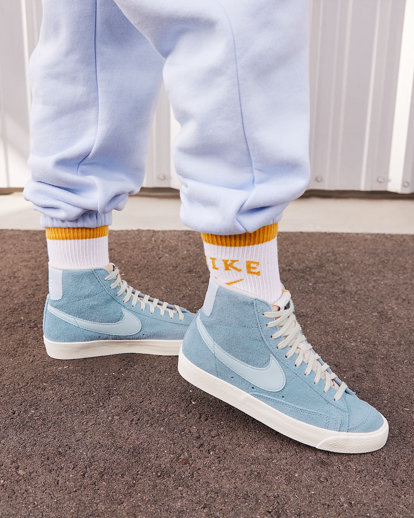 blazer 77 vintage on feet