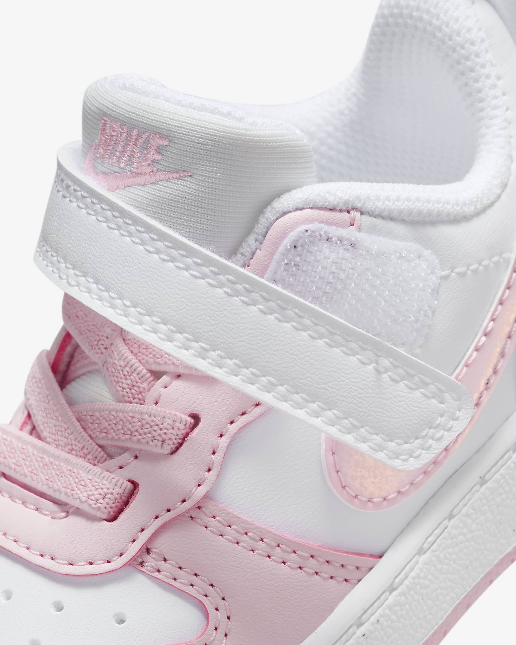 Nike Court Borough Low Recraft Schuh für Babys und Kleinkinder - Weiß/Pink Foam