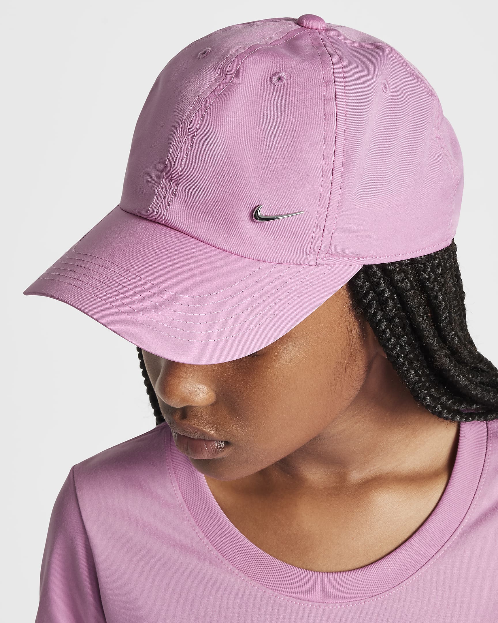 Nike Dri-FIT Club Gorra sin estructura con logotipo Swoosh metálico - Niño/a - Magic Flamingo