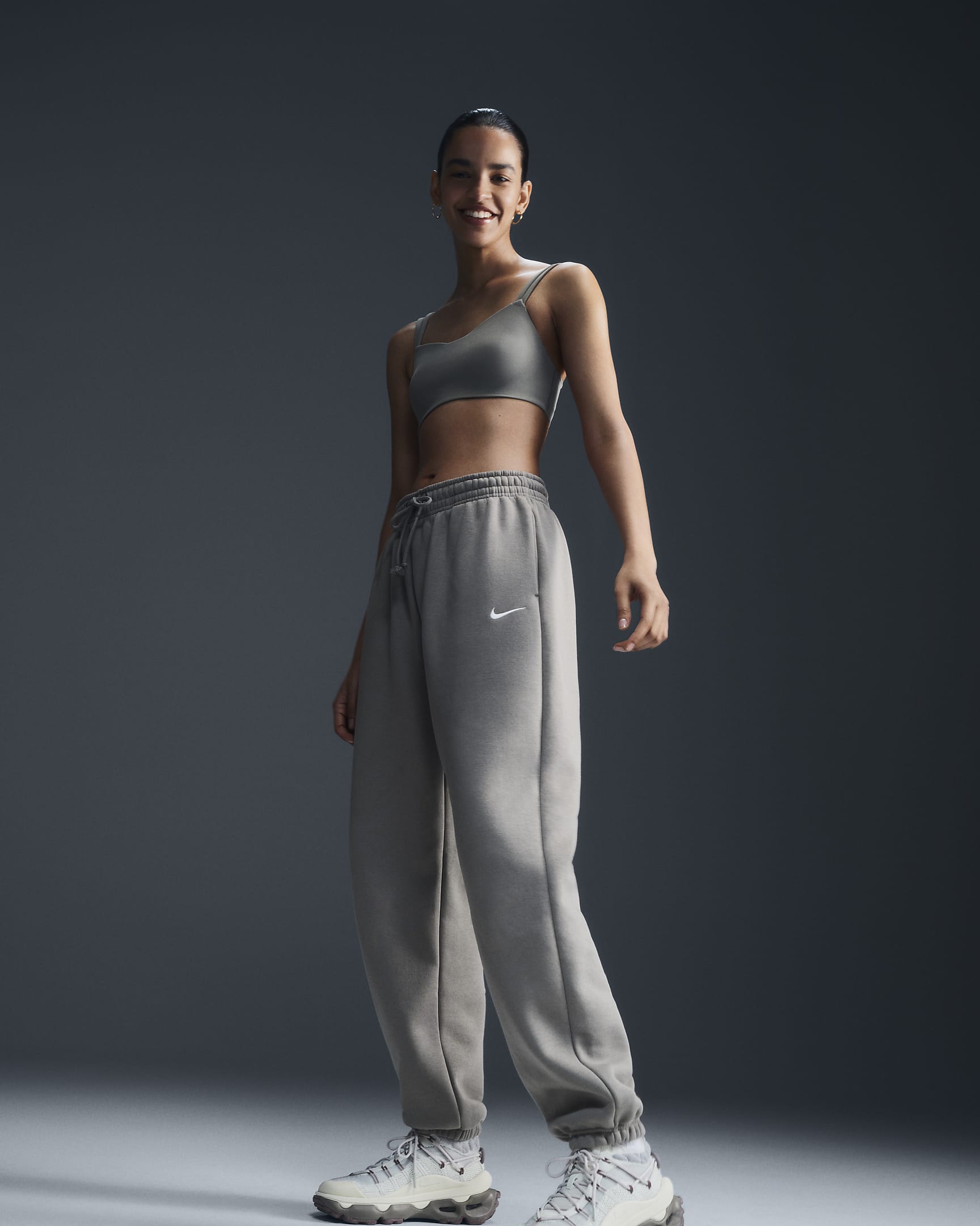 Nike Sportswear Phoenix Fleece Women's High-Waisted Oversized Tracksuit Bottoms - Light Army/Sail