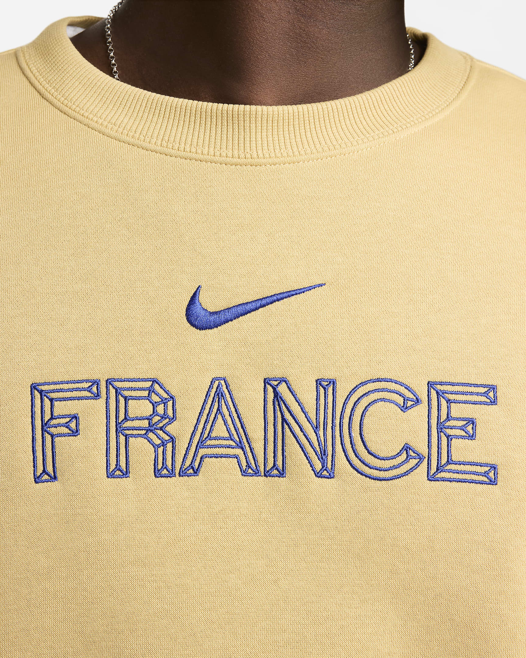 Sweat oversize à col ras-du-cou Nike Football FFF Phoenix Fleece pour femme - Club Gold/Bright Blue